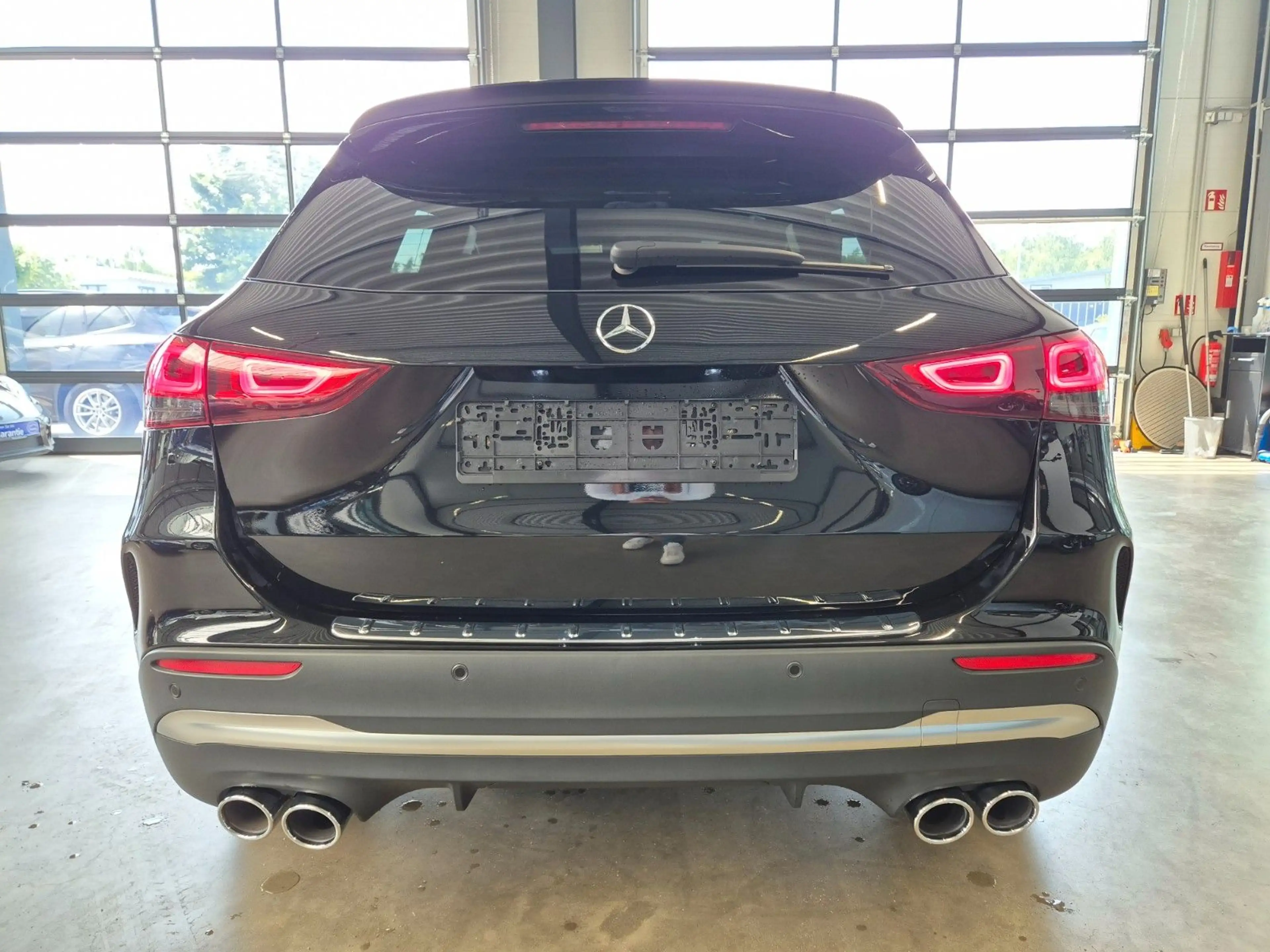 Mercedes-Benz GLA 45 AMG 4M LEDER MBUX NAVI LED 21ZOLL ALU AHK — photo 6
