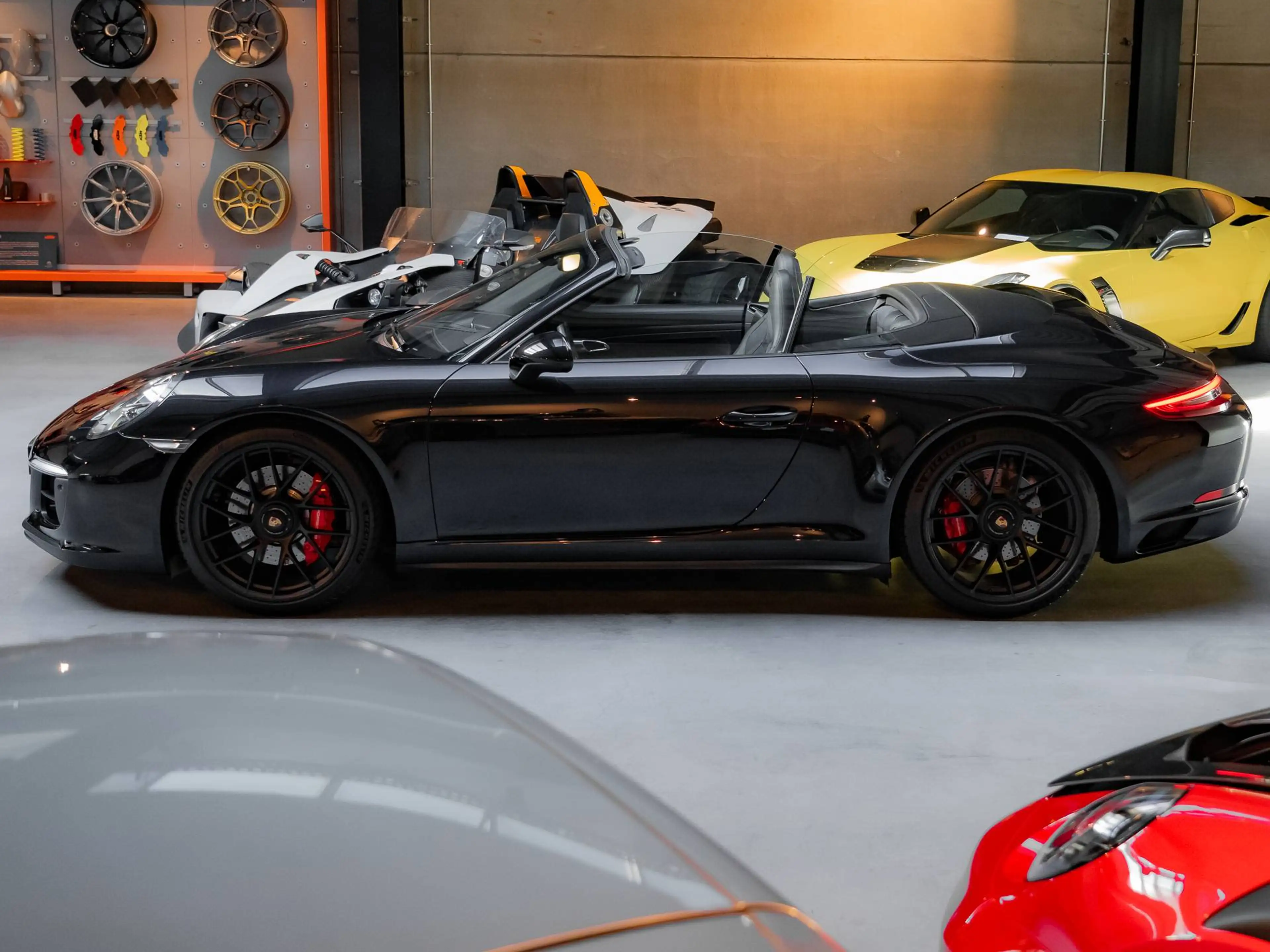 Porsche 991 .2 Carrera GTS Cabriolet 3.0 Turbo PDK - Porsche Approved ! — photo 3