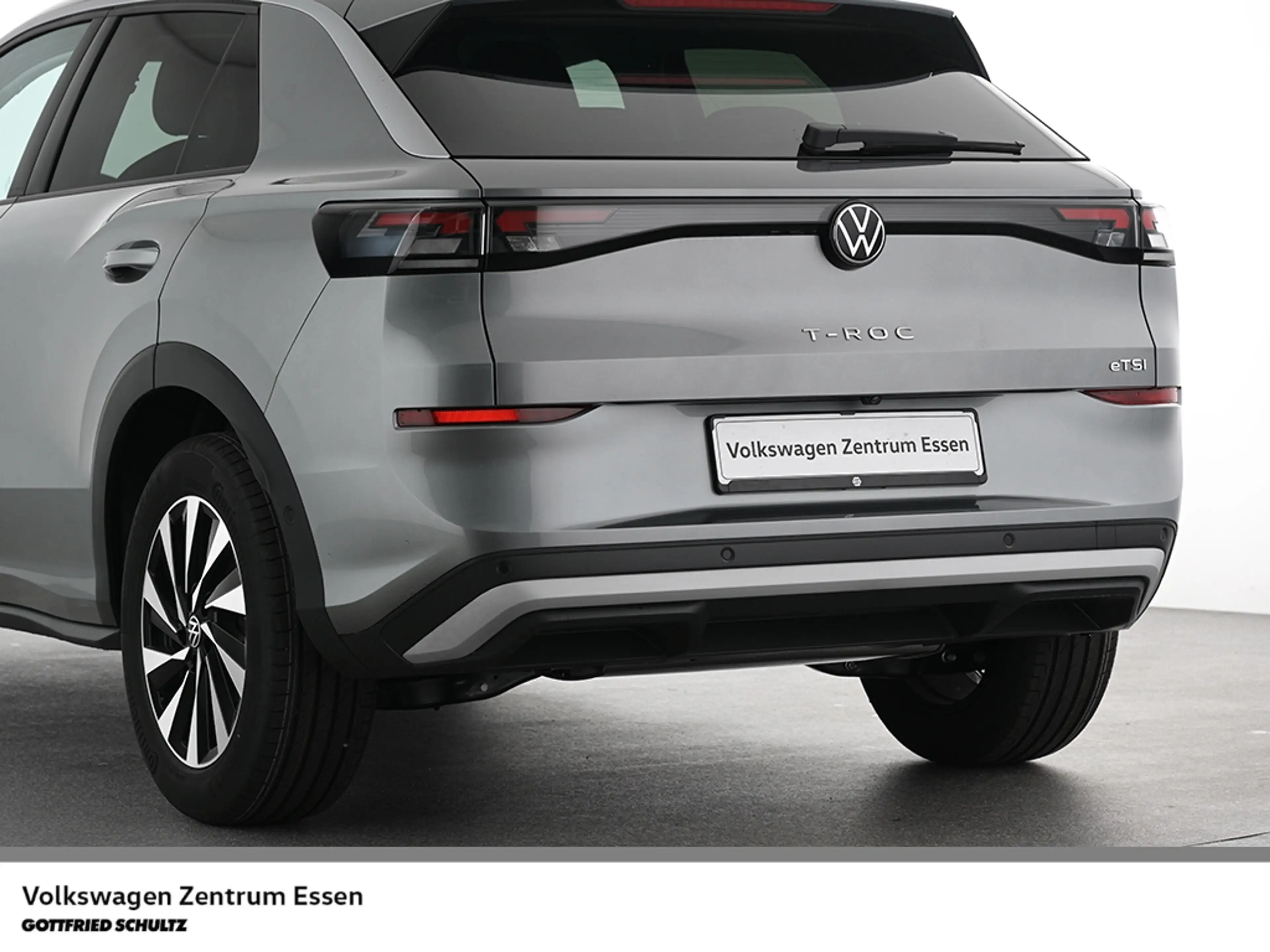 Volkswagen T-Roc Life 1.5 l eTSI DSG — photo 6