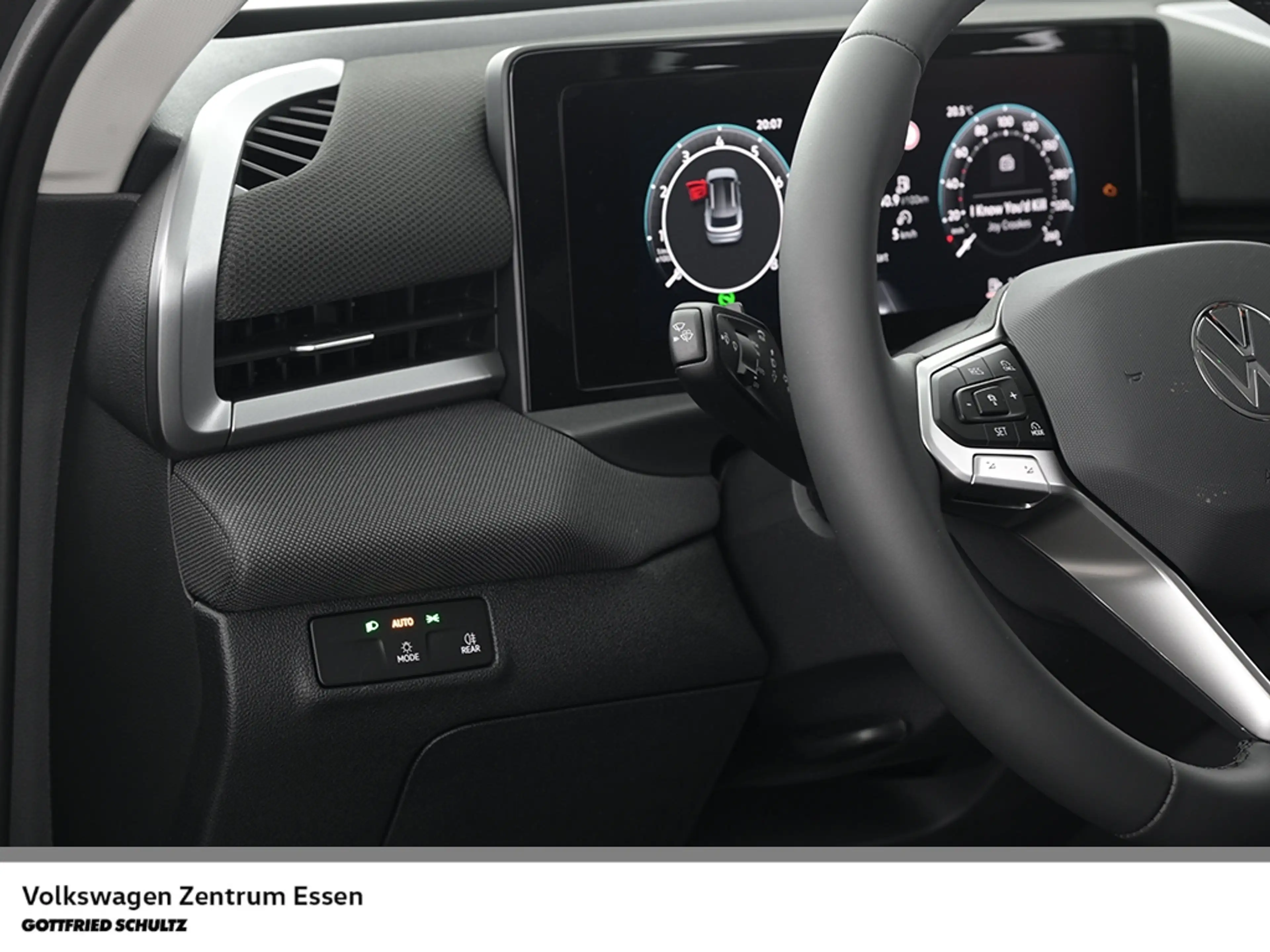 Volkswagen T-Roc Life 1.5 l eTSI DSG — photo 9