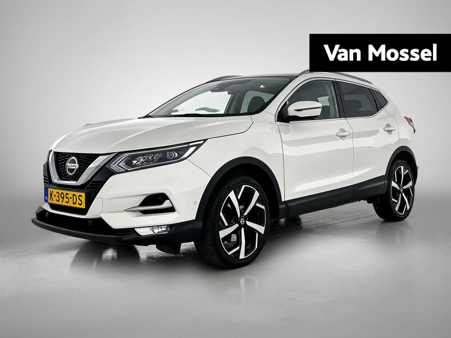 Nissan Qashqai 1.2 Tekna | Parkeer sensoren | LMV | Panorama dak Wit - 1