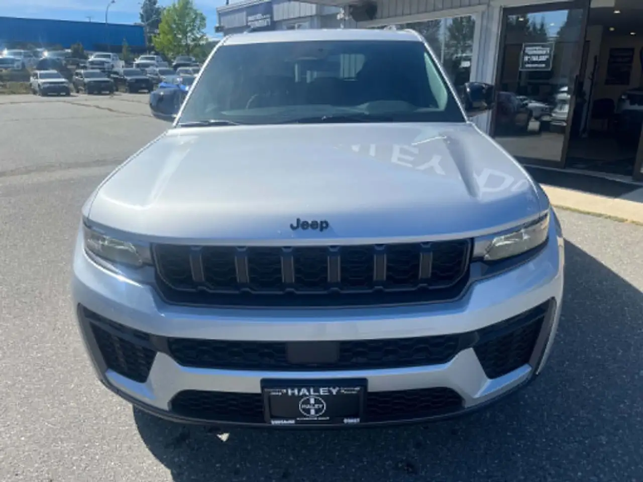 Jeep Grand Cherokee снимка Jeep Grand Cherokee