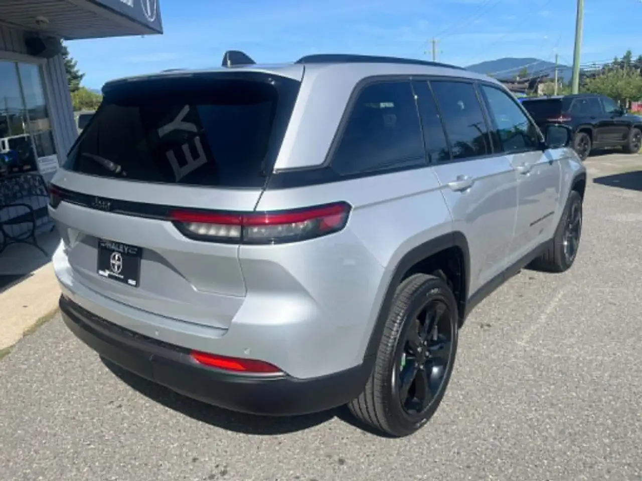 Jeep Grand Cherokee снимка Jeep Grand Cherokee