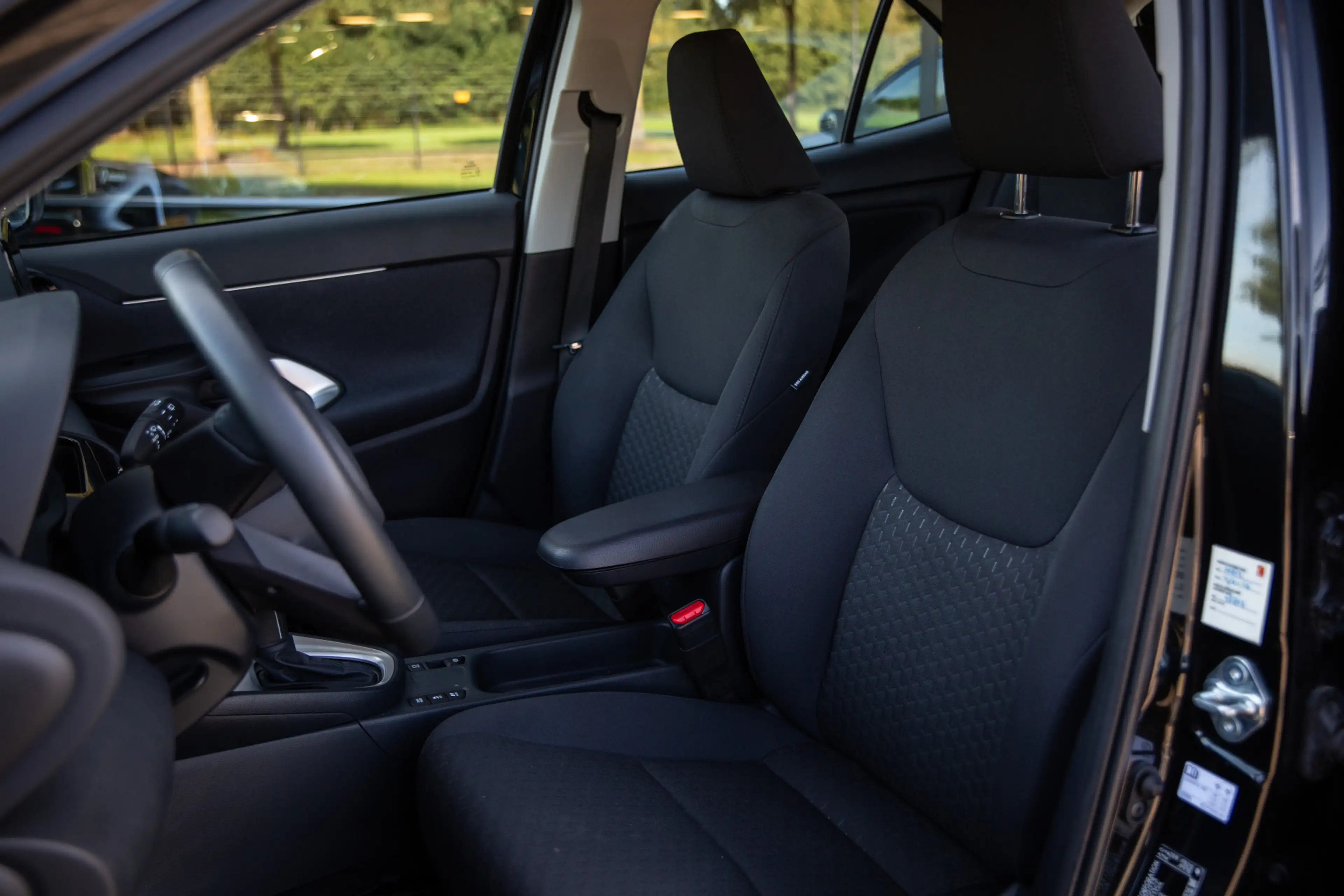 Toyota Yaris Cross 1.5 Hybrid Active , Carplay, Adap. cruise, Achteru — photo 3