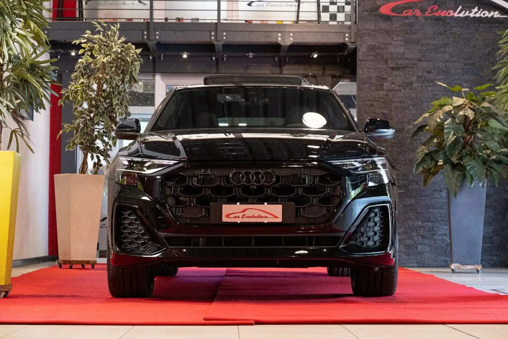 Audi Q8 SUV 50 TDI 286 CV 2X S line edition ABSOLUTE BLACK Nero - 2