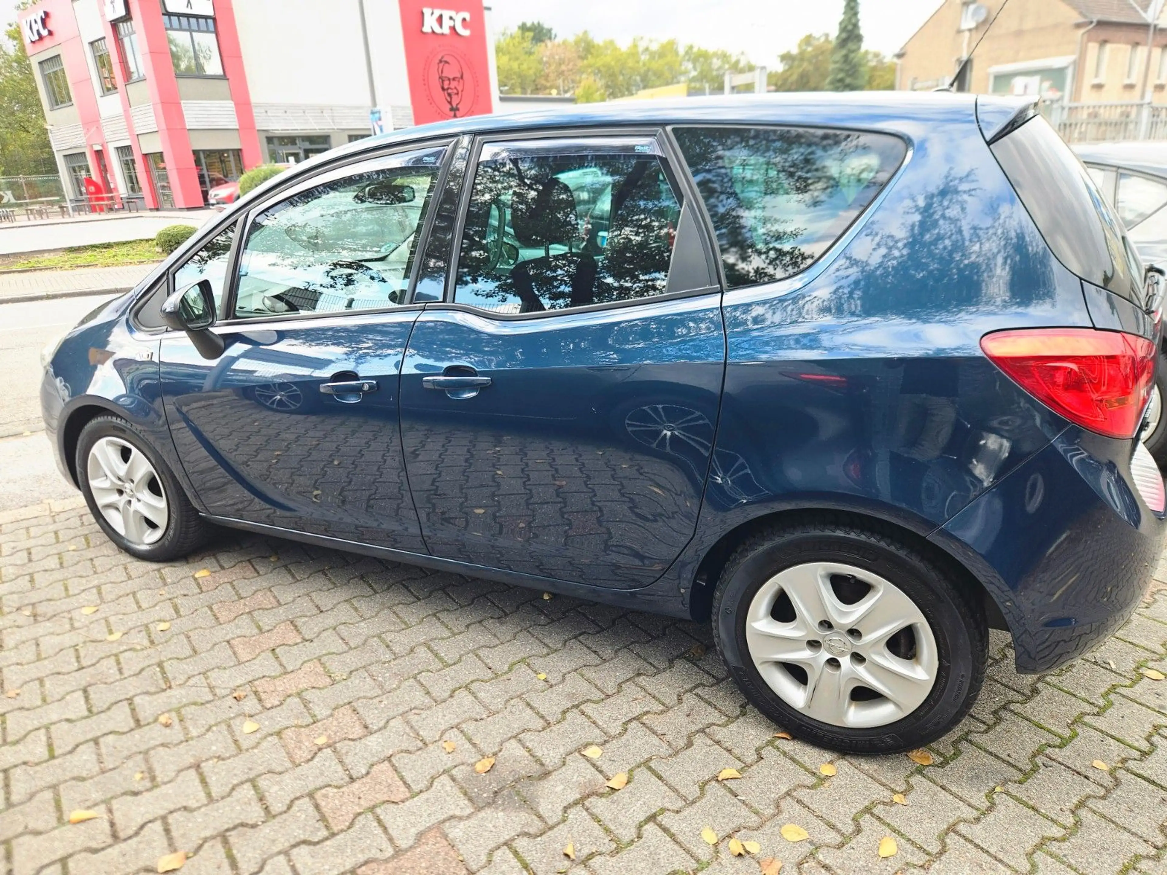 Opel Meriva B Edition Tüv Neu — photo 4