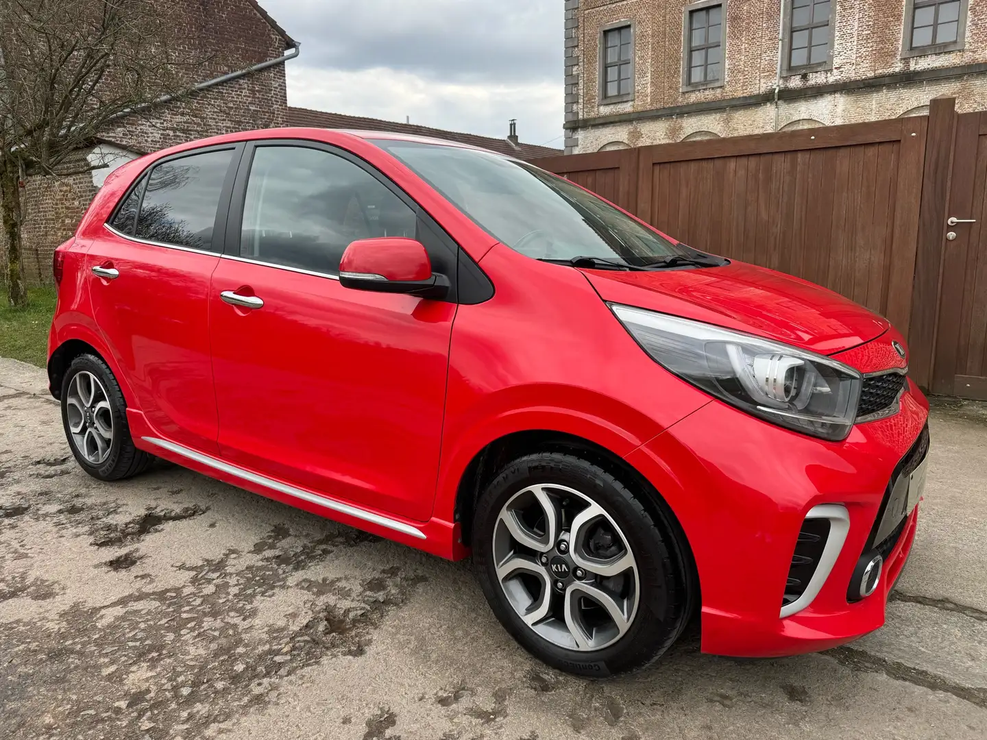 Kia Picanto 1.0i GT Line AMT ISG Rood - 1