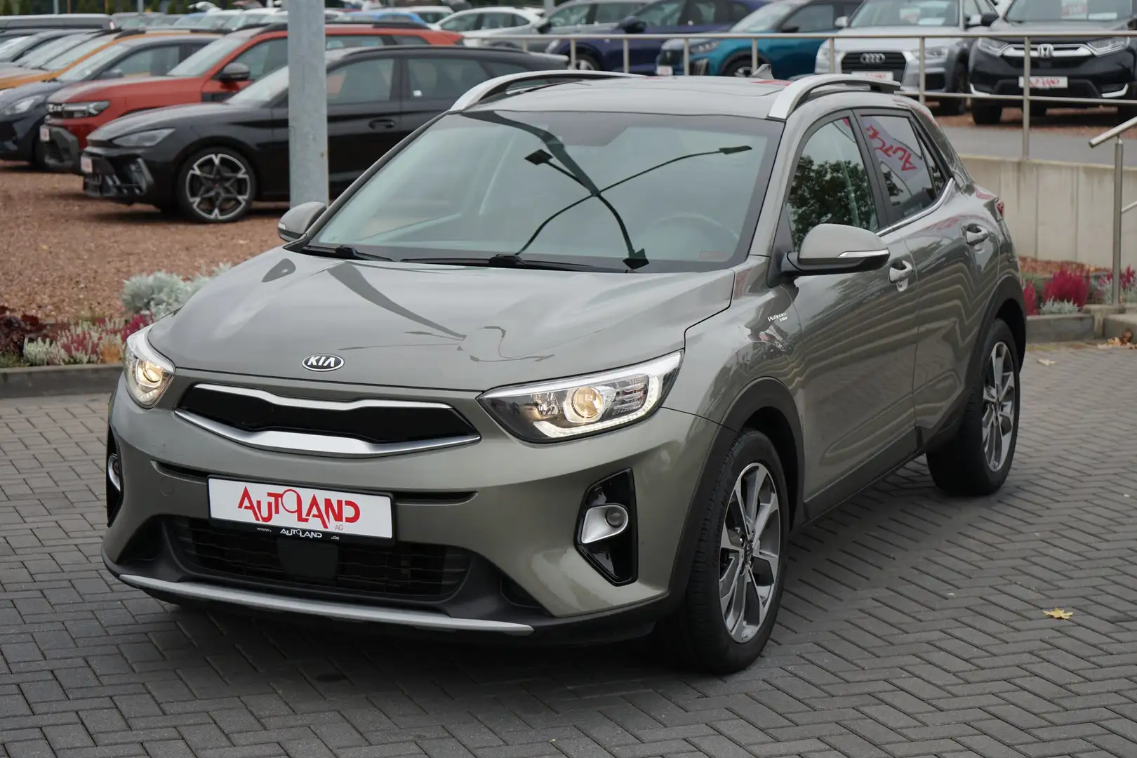 Kia Stonic 1.0 T-GDI Platinum Navi Kamera DAB PDC Grau - 2