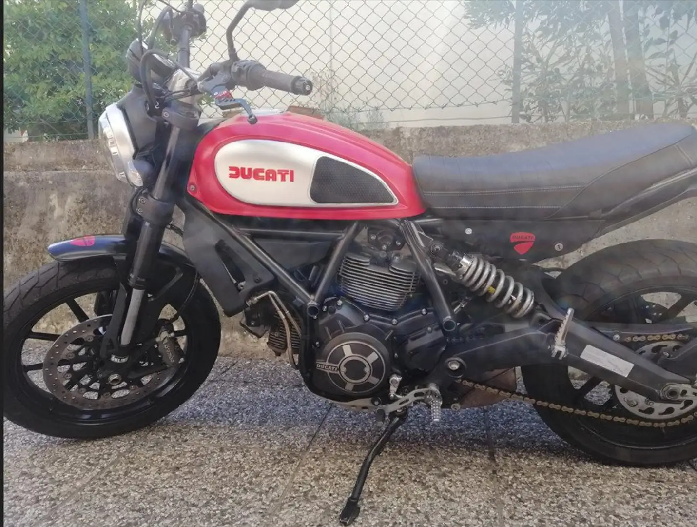Ducati Scrambler Icon 800 rossa Roşu - 2