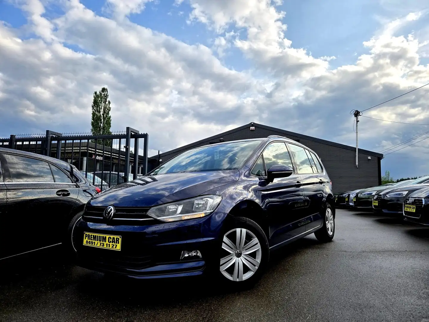 Volkswagen Touran 1.5 TSI ACT Trendline OPF DSG** 7 PLACES ** Azul - 2