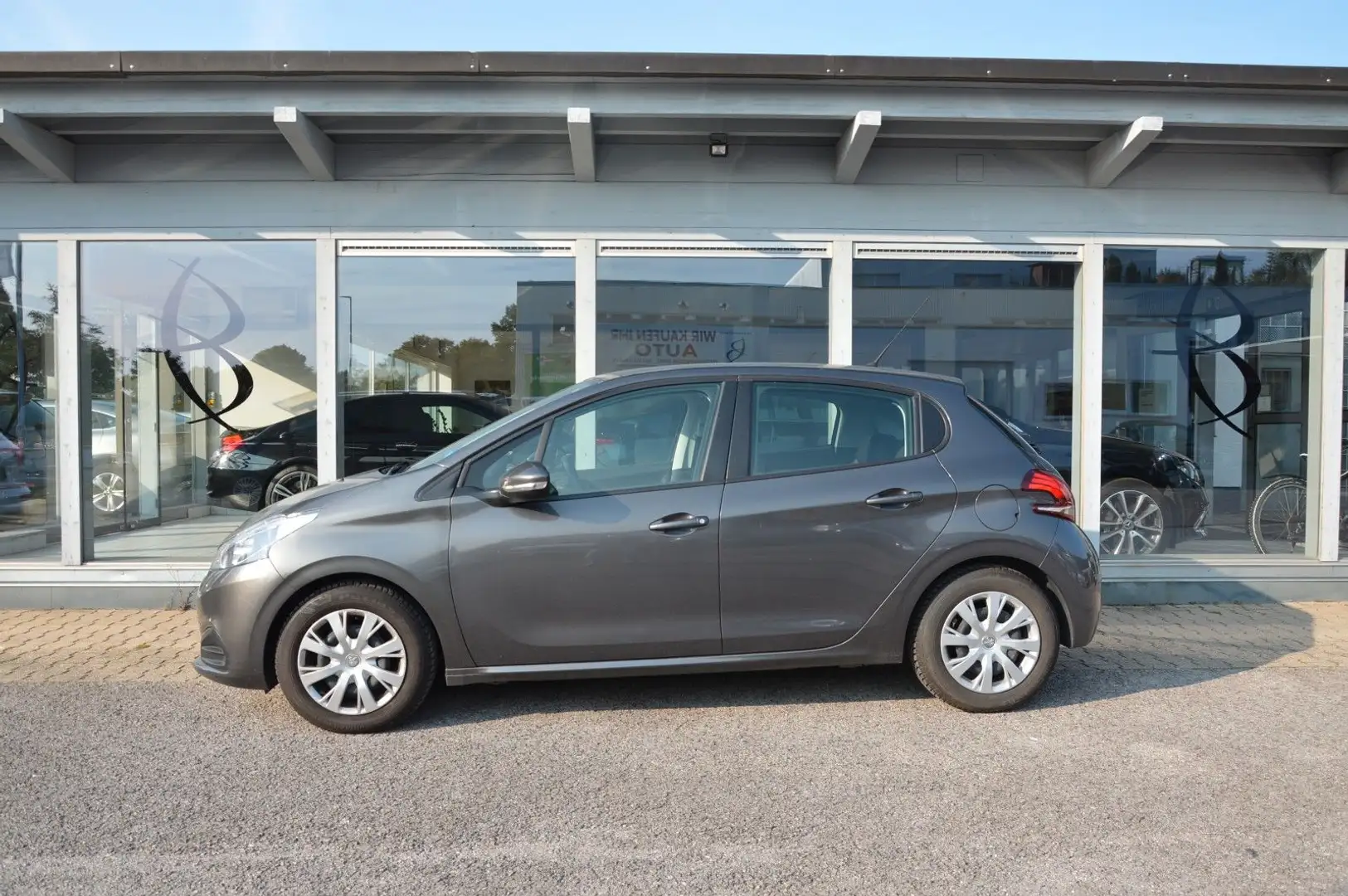 Peugeot 208 Active 1.2*5Trg.*KLIMA*PDC*SHZ*NAVI*CAM*TEMP Grau - 2