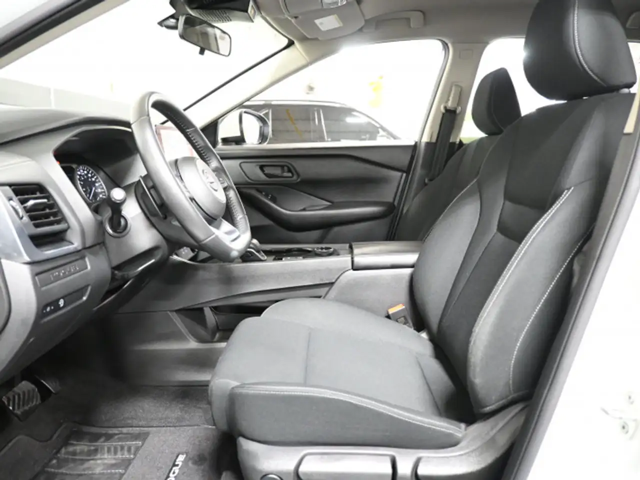Nissan Rogue photo Nissan Rogue