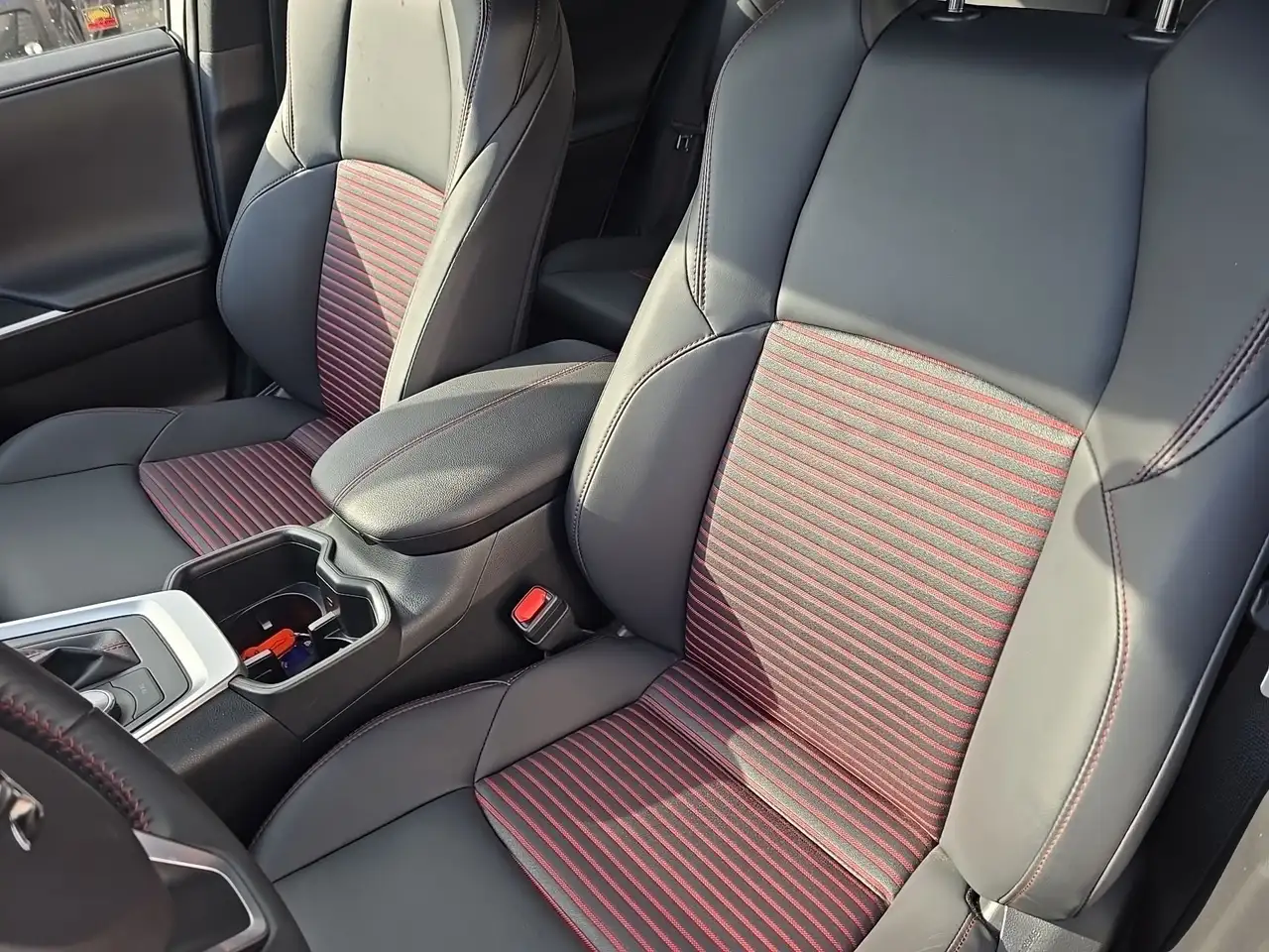 Suzuki Across Across 2,5 PHEV E-Four Flash CVT Flash 19