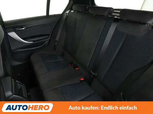 BMW 1 Series view 14