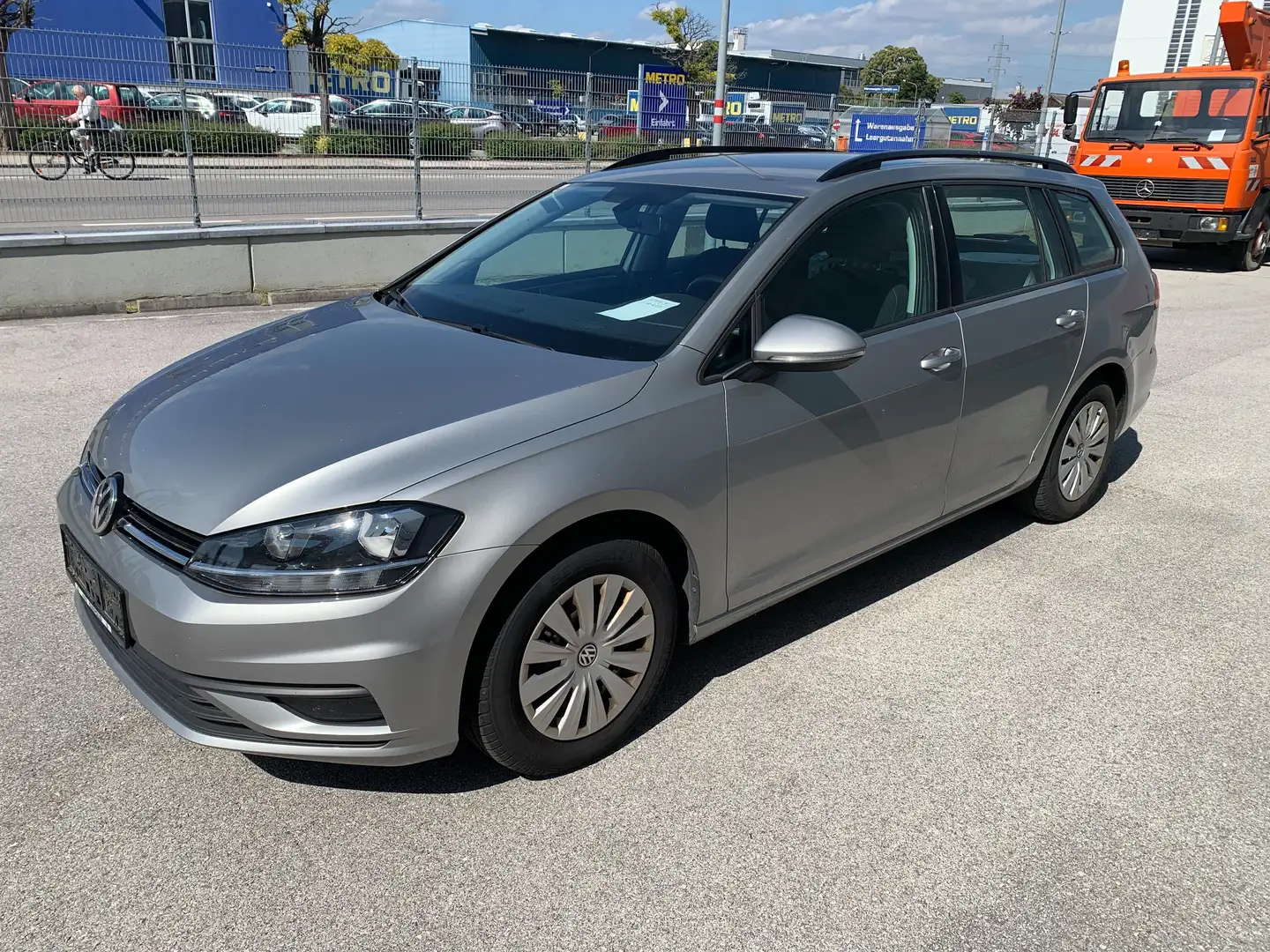 Volkswagen Golf Variant Trendline 1,6 TDI SCR - 1