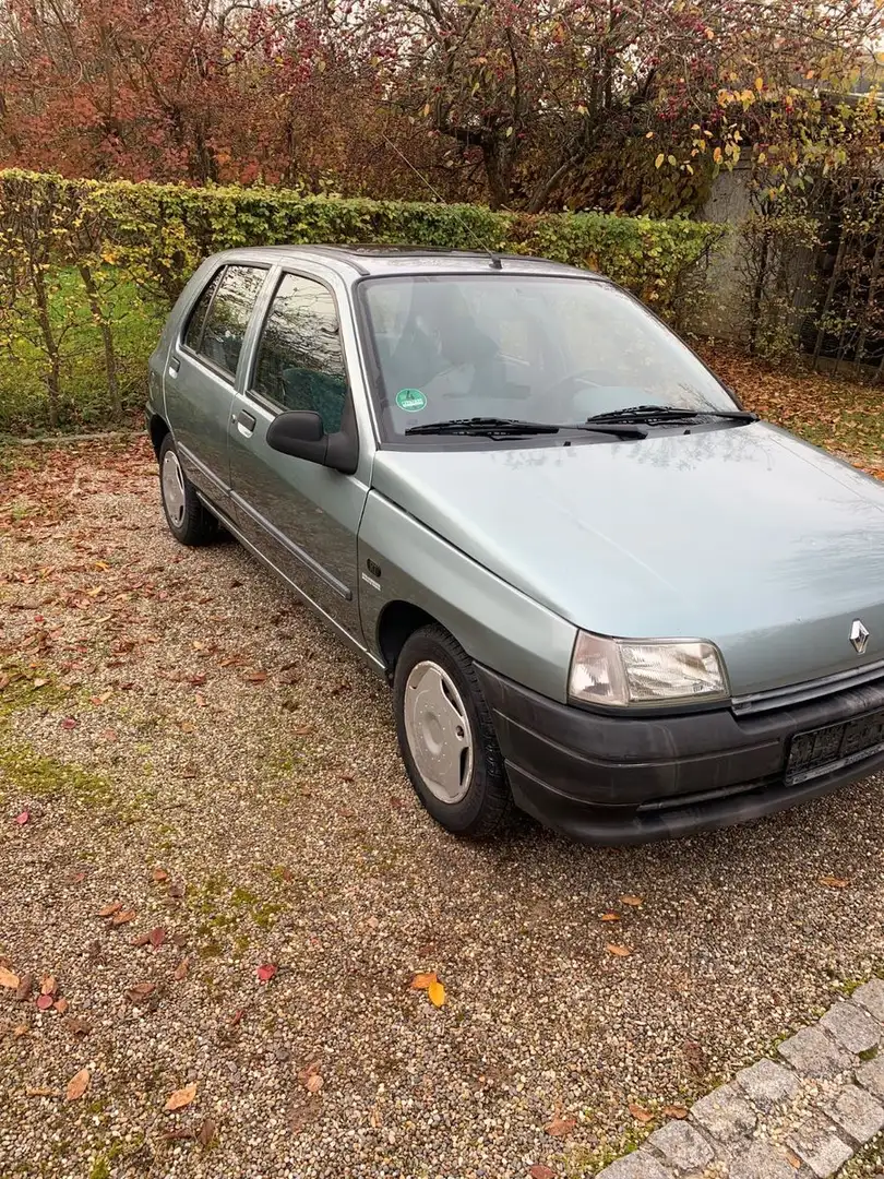 Renault Clio Silber - 2