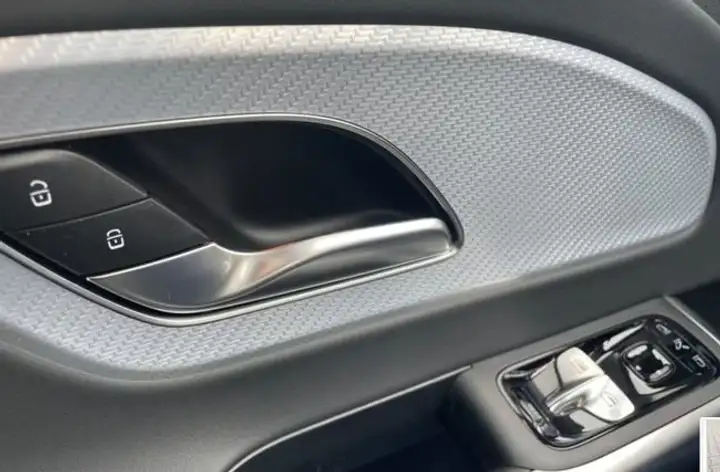 Mercedes-Benz Clase C 2026, foto 15