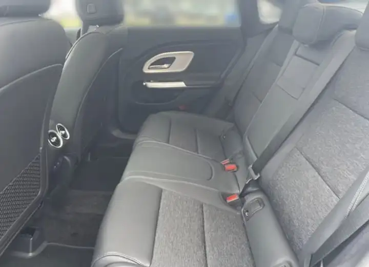 Mercedes-Benz Clase C 2026, foto 11