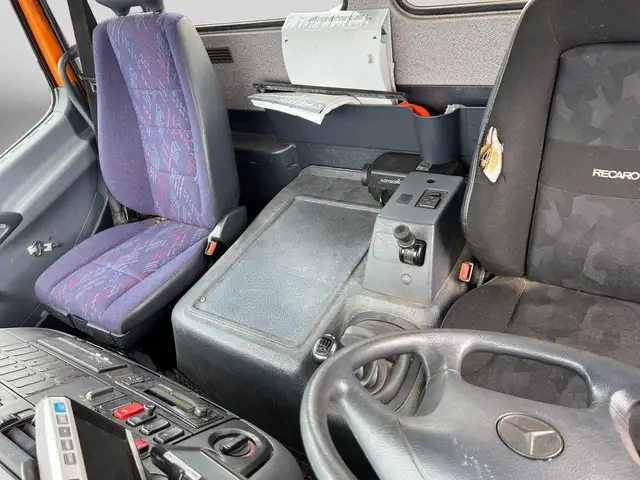 Mercedes-Benz Unknown Model view 7