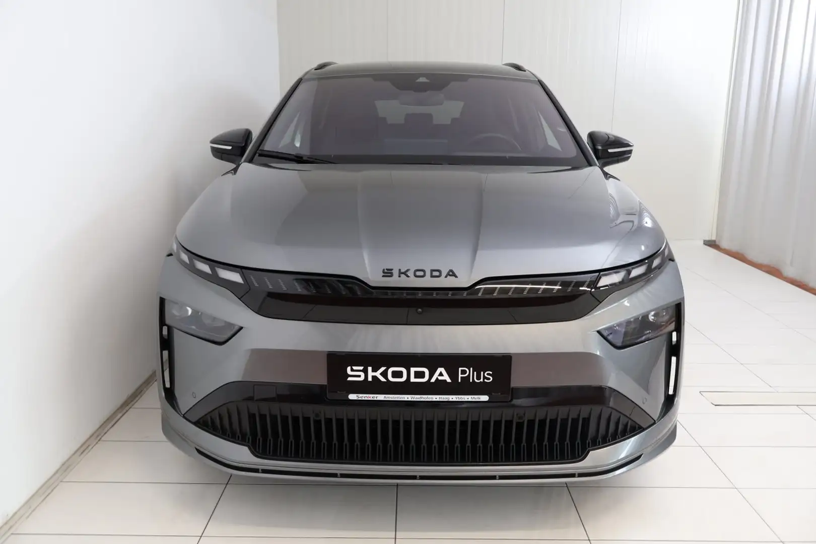Skoda Enyaq Sportline 85 Grau - 2