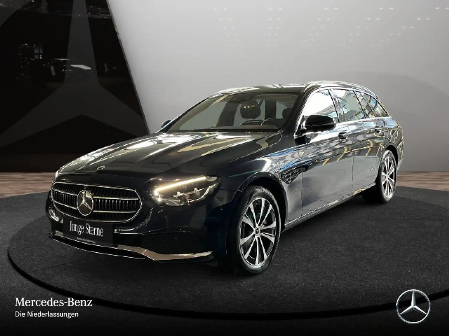 Mercedes-Benz E 300 de T 4M AVANTG+360+AHK+LED+9G Blau - 2