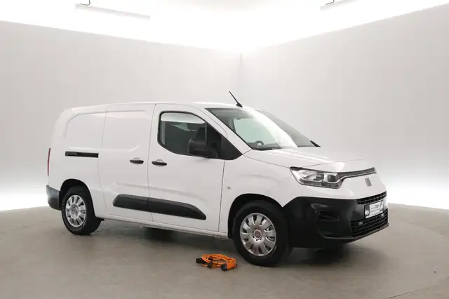 Opel Combo-E view 6