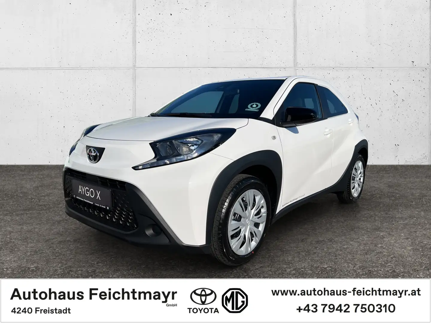Toyota Aygo X X 1,0 VVT-i x-play 5-Gg. Schalter 5t. Blanc - 1