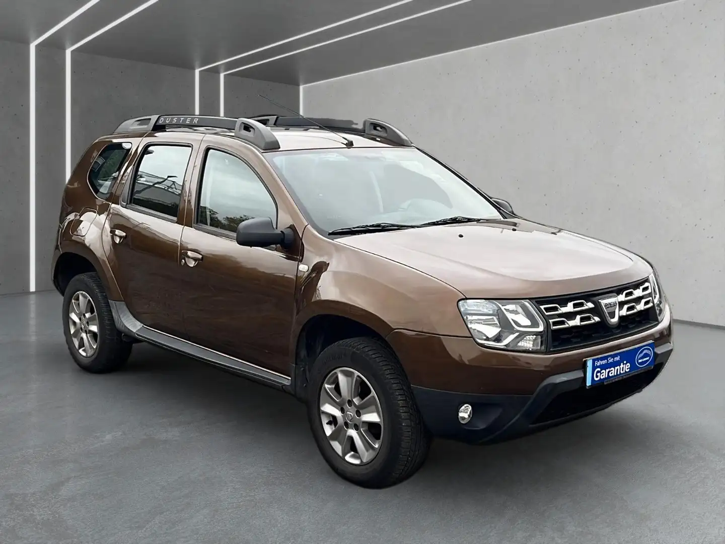 Dacia Duster I Laureate 4x2 Wagen Nr 055 Braun - 2