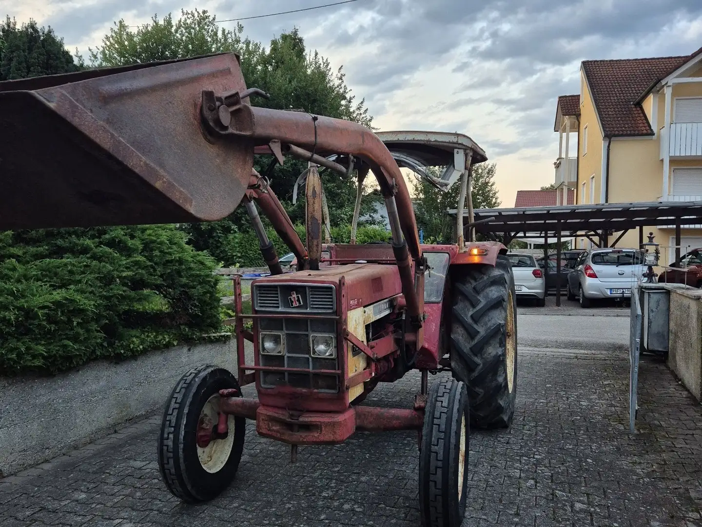 Others IHC Traktor IHC 724S Red - 1