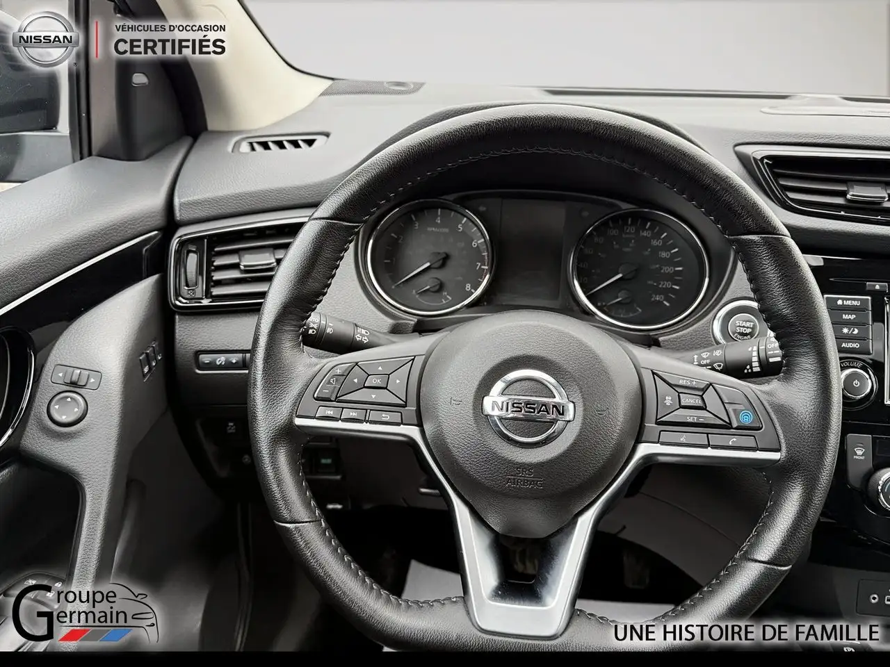 Nissan Qashqai снимка Nissan Qashqai