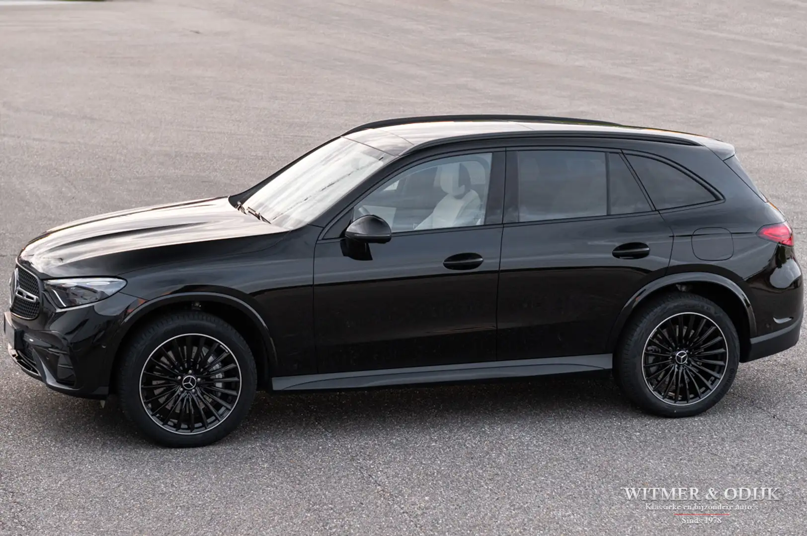 Mercedes-Benz GLC 400 400e 4MATIC AMG Line Perfecte configuratie Negru - 1