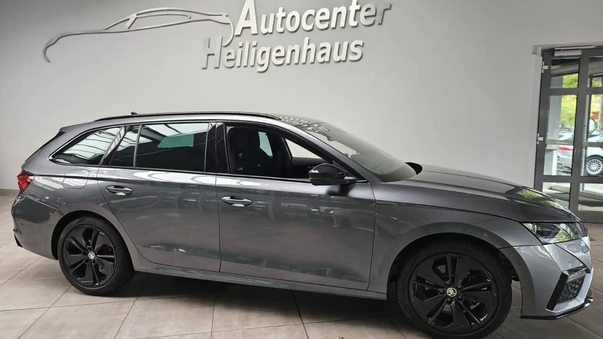 Skoda Octavia Combi RS Navi Kamera LED Grau - 2