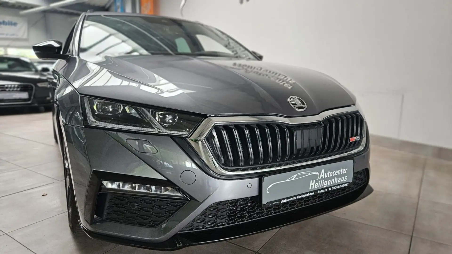Skoda Octavia Combi RS Navi Kamera LED Grau - 1