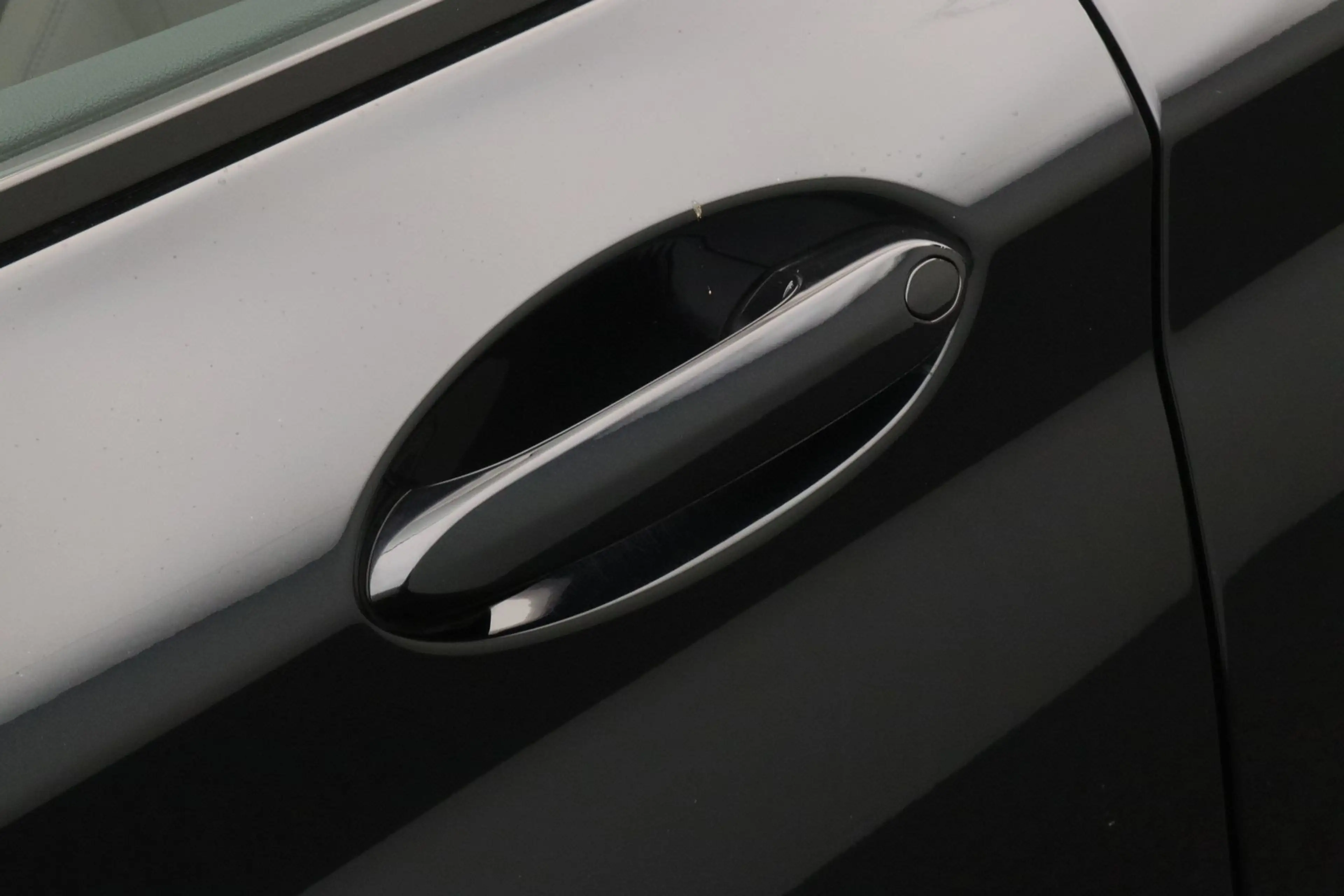 BMW iX3 High Executive Edition 80 kWh | M-sport Shadow Lin — photo 13