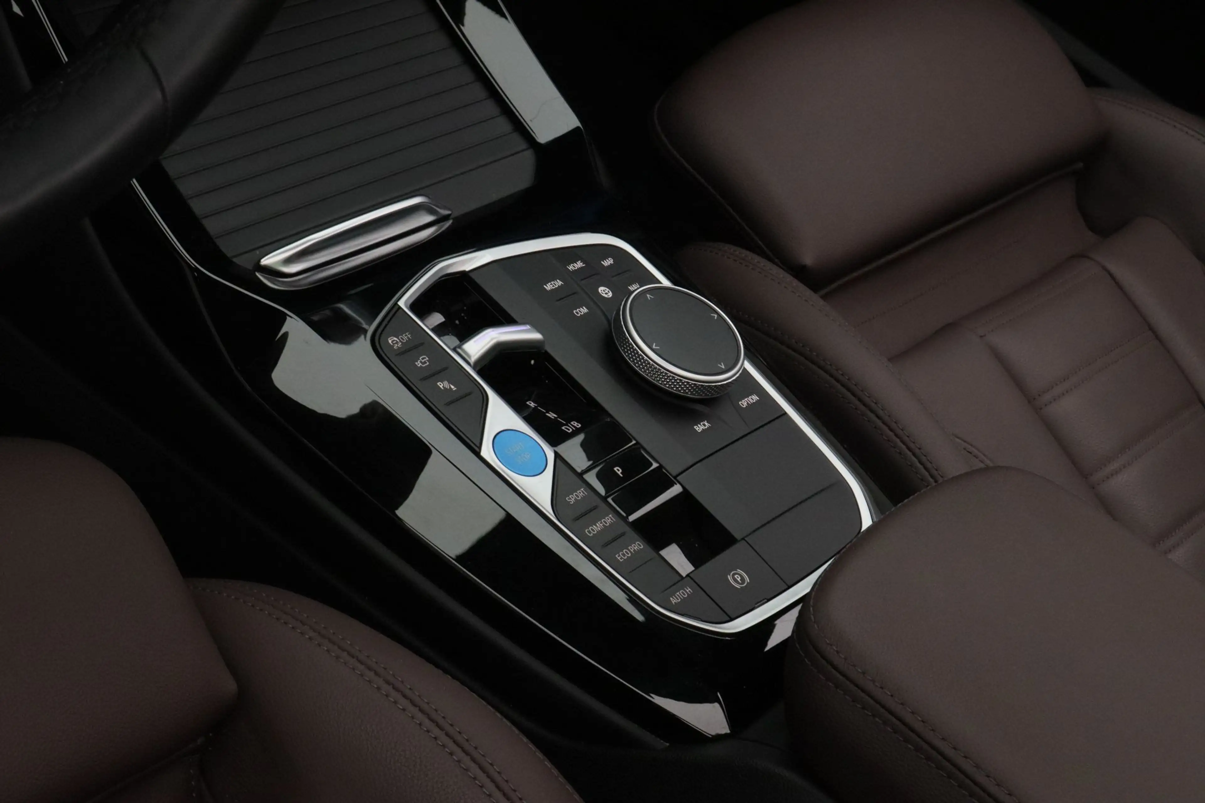 BMW iX3 High Executive Edition 80 kWh | M-sport Shadow Lin — photo 6