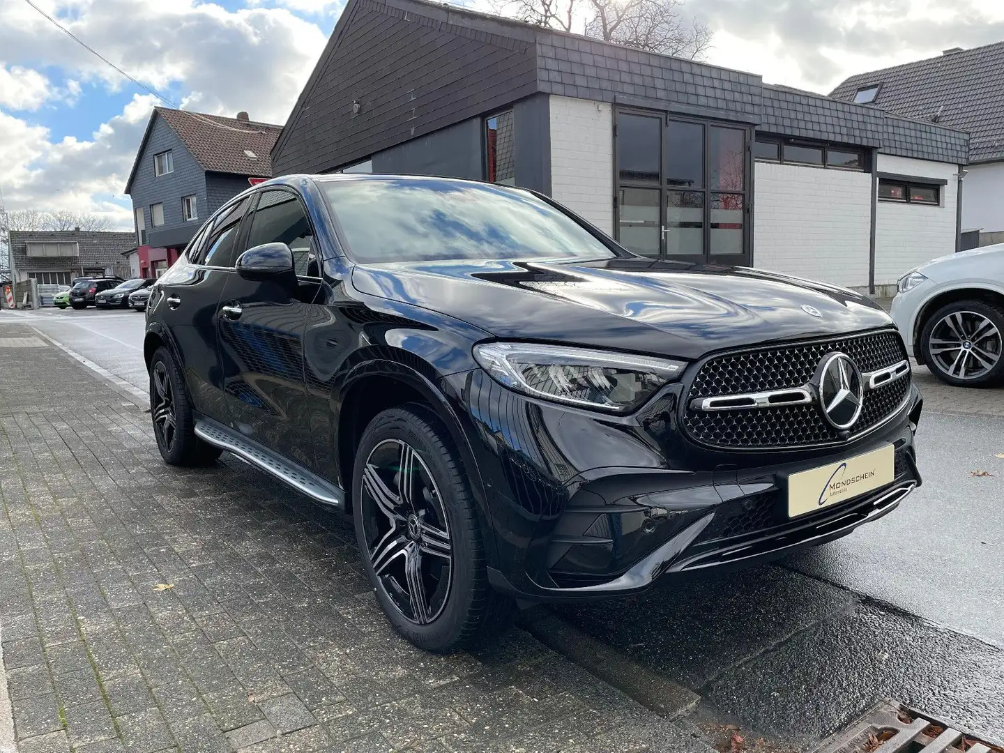 Mercedes-Benz GLC 300 de 4MATIC Coupé  |MY2024|AMG|ACC|360°| Black - 2