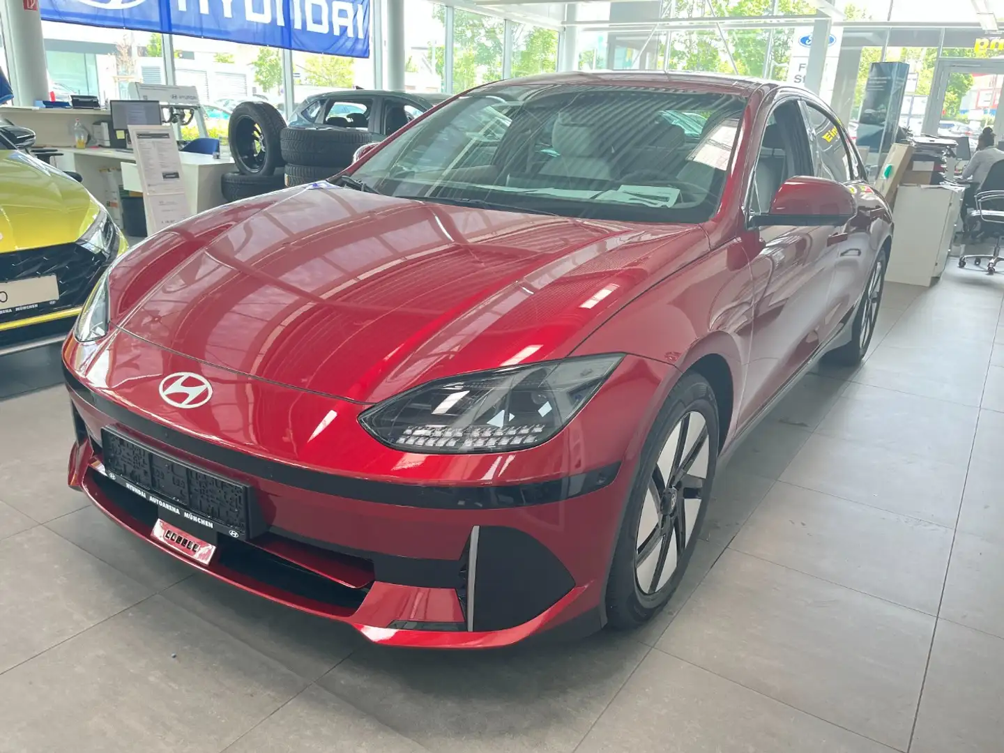 Hyundai IONIQ 6 77 Uniq Elektro FLA HUD 4xSHZ SpurH LM Červená - 2