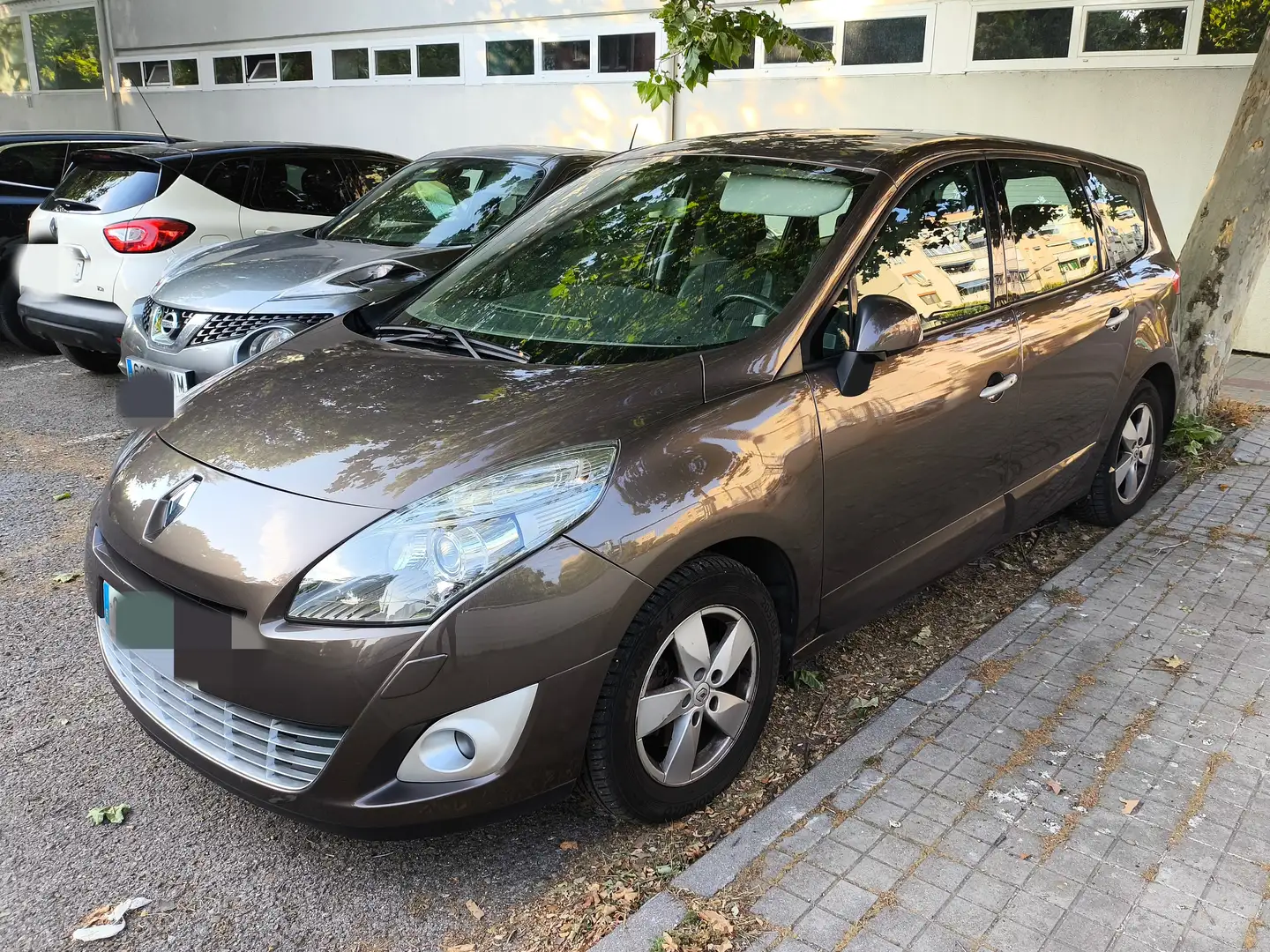 Renault Grand Scenic Grand Scénic 1.6dCi Dynamique En. 7pl. 130S Marrón - 1
