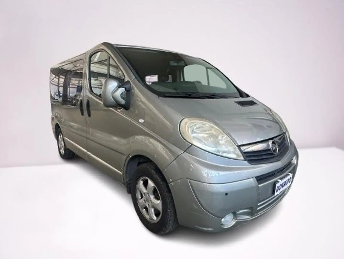 Opel Vivaro 27 2.0 CDTI 120CV PC-TN Tour Cosmo Grau - 1