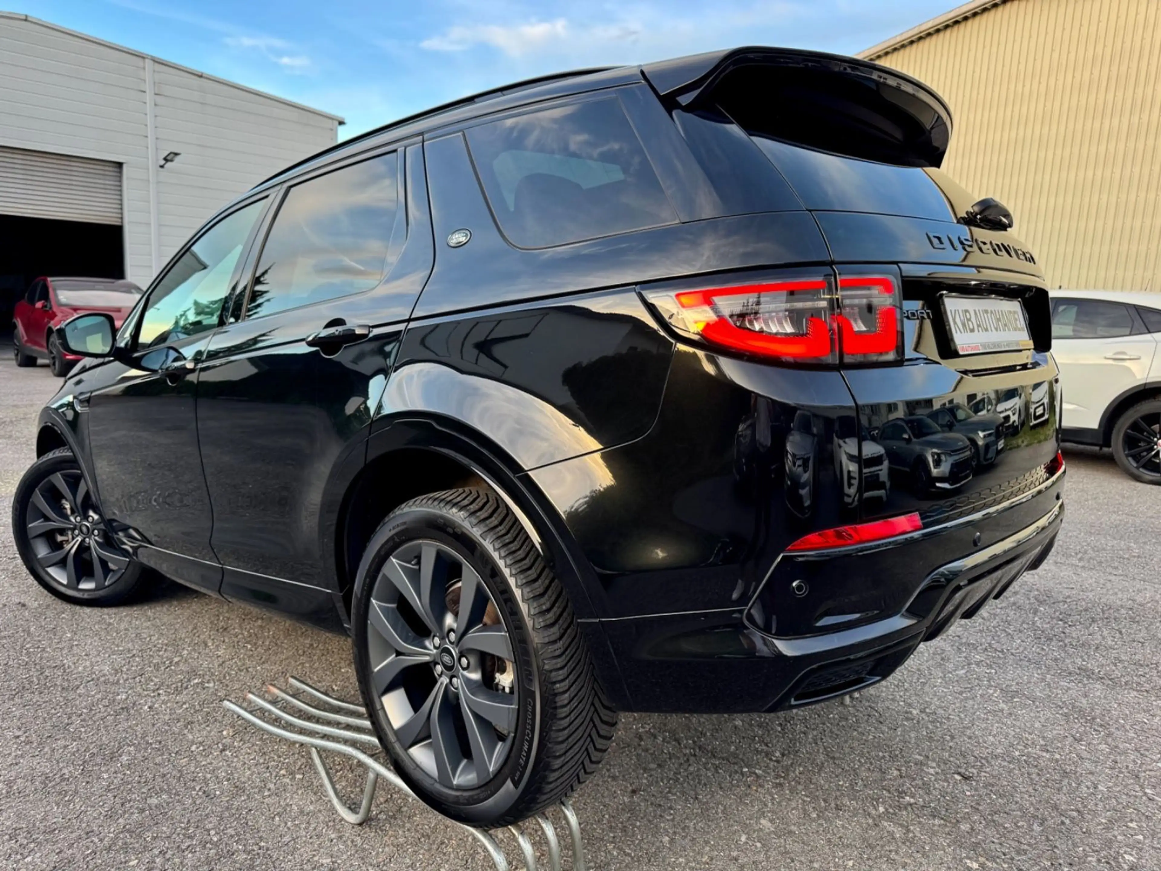 Land Rover Discovery Sport Sport P200 R-Dynamic SE Leder Navi — photo 3