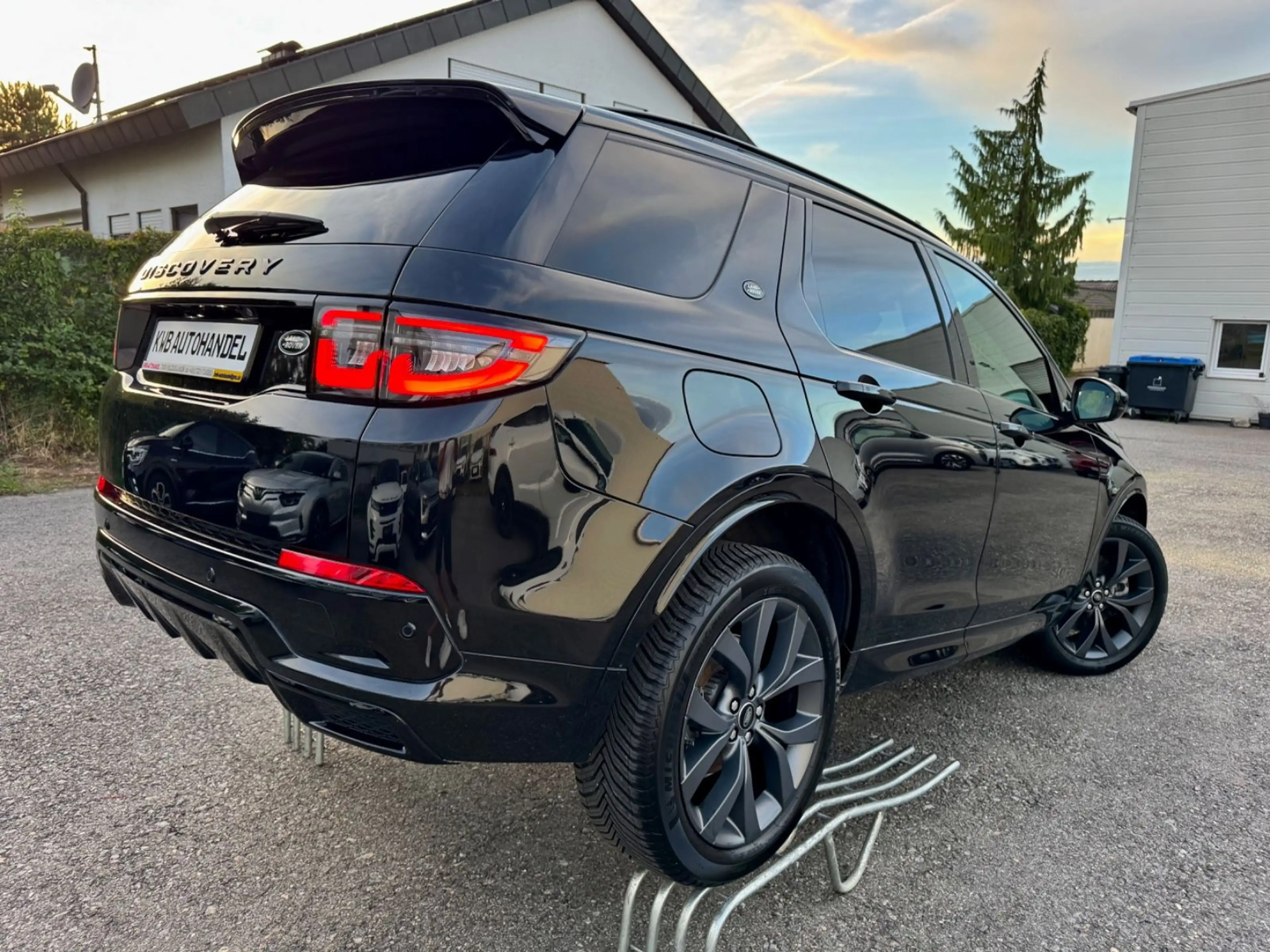 Land Rover Discovery Sport Sport P200 R-Dynamic SE Leder Navi — photo 4