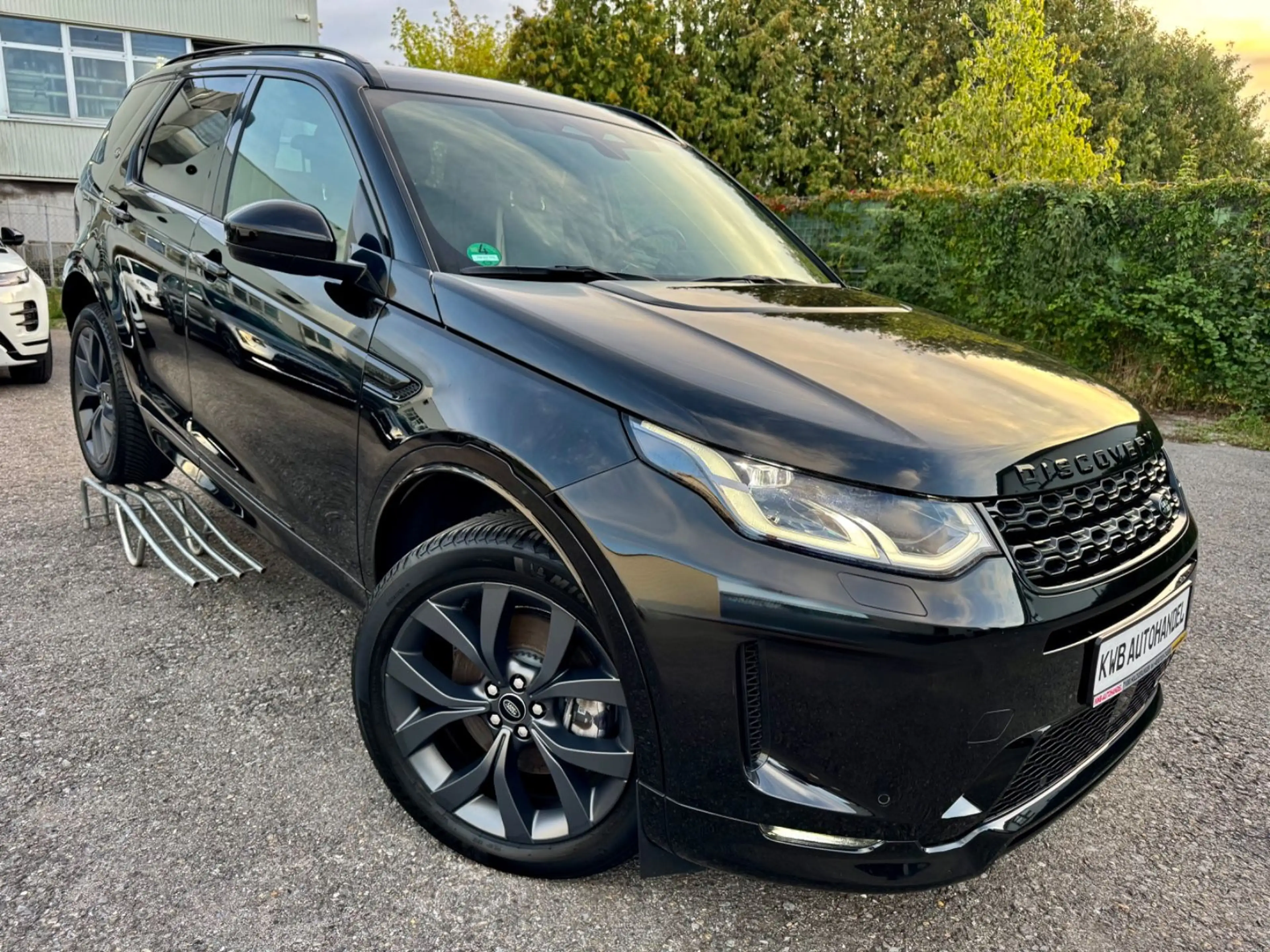 Land Rover Discovery Sport Sport P200 R-Dynamic SE Leder Navi — photo 6