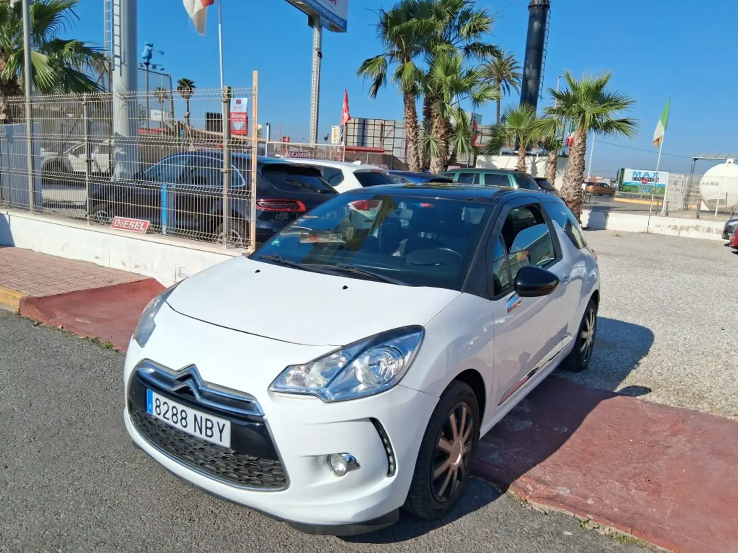 Citroen DS3 1.2 VTi Urban Shot Blanco - 1