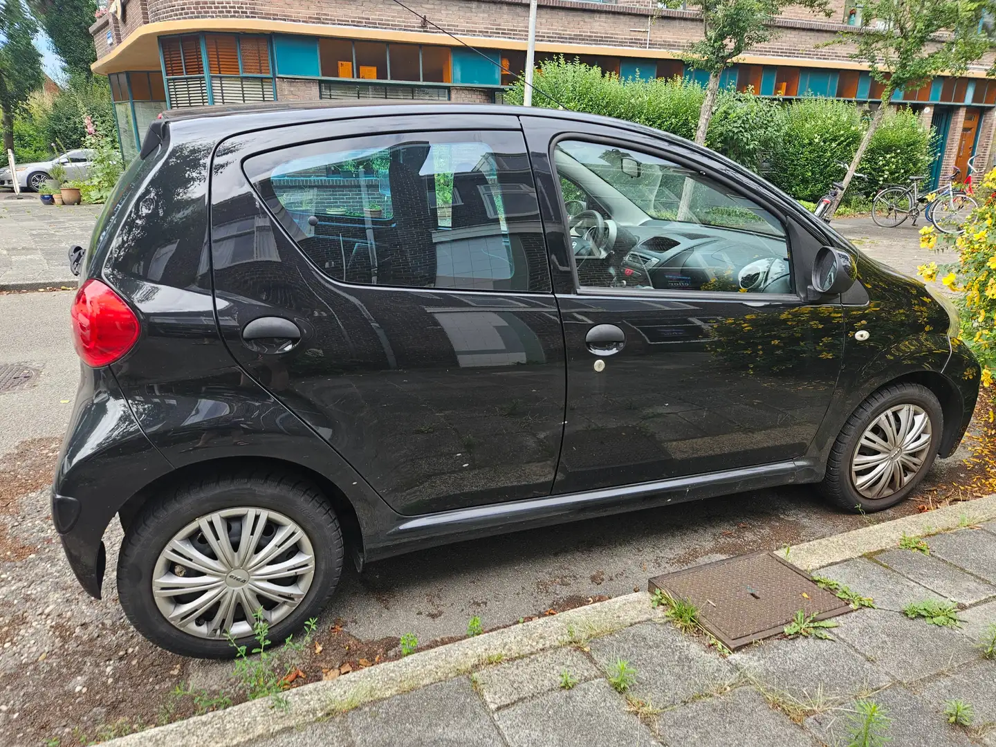 Toyota Aygo Aygo 1.0 VVT-i Access Zwart - 2