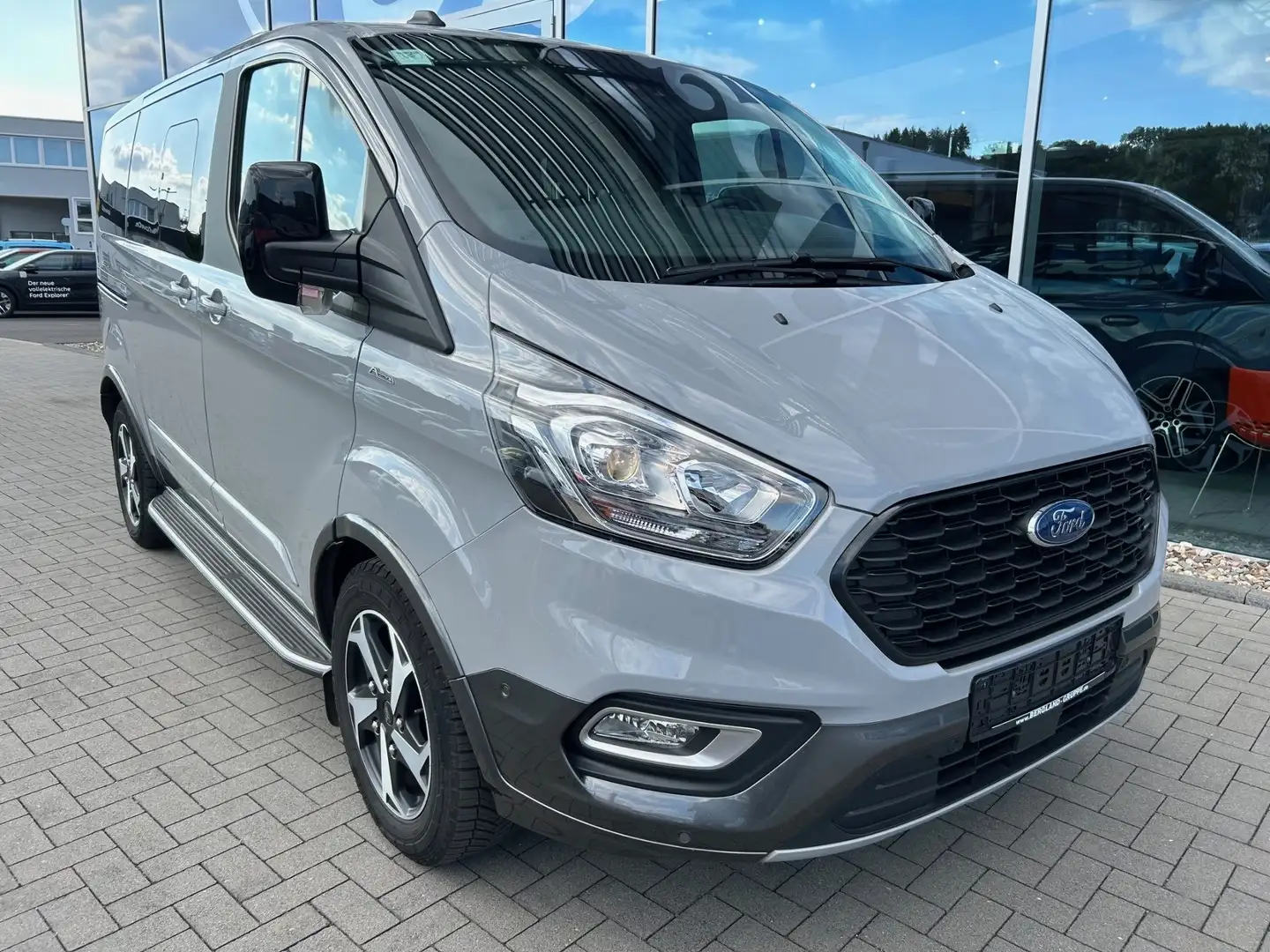 Ford Tourneo Custom Active *Standheizung *ACC Grau - 2