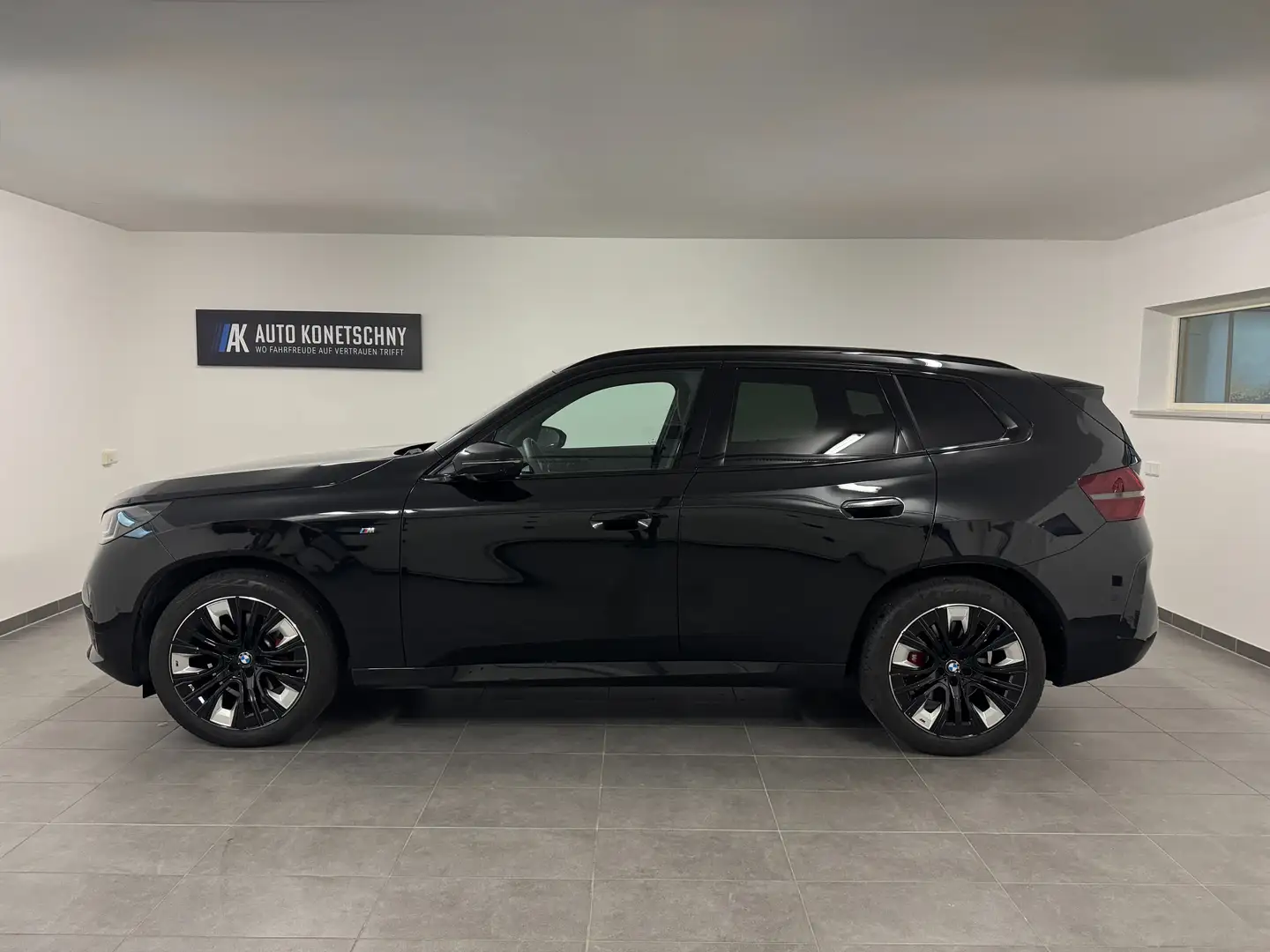 BMW X3 X3 20d xDrive Aut. *Sitzheizung vo+hi,HeadUp,AHK* Schwarz - 1