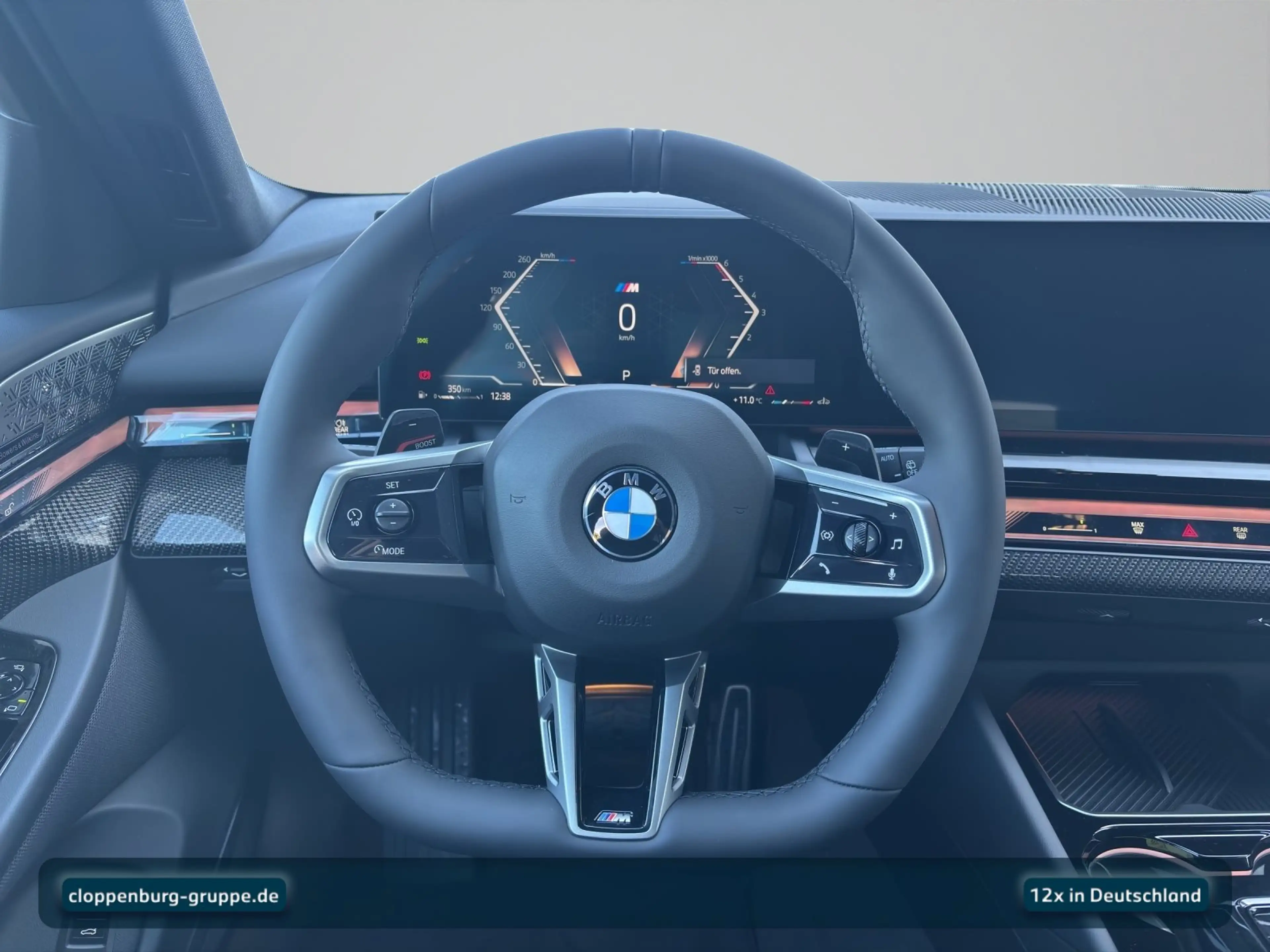 BMW 540 d xDrive Touring — photo 13