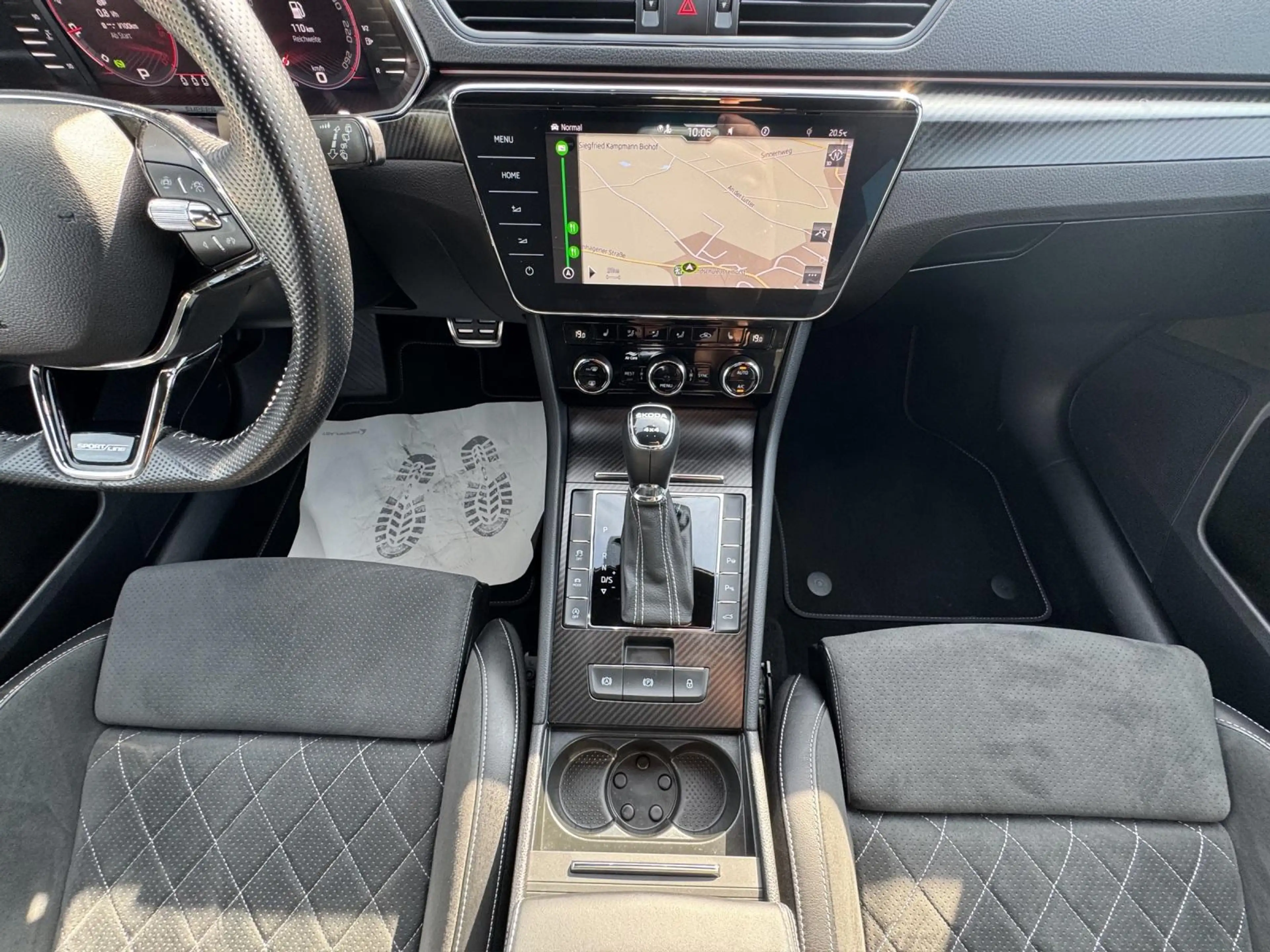 Skoda Superb Combi Sportline 4x4 2.0 TDI DSG AHK ACC — photo 13