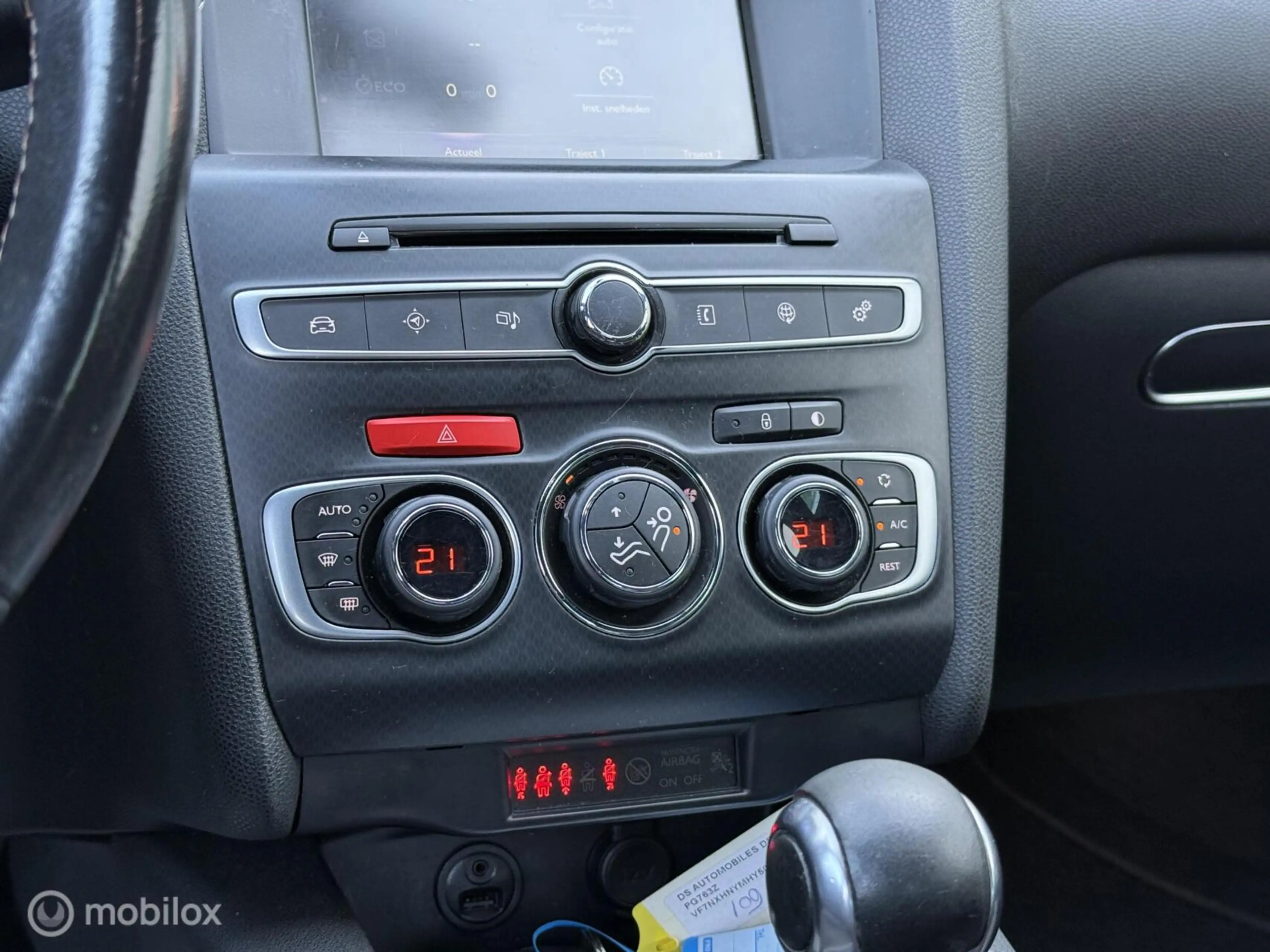 DS Automobiles DS 4 1.2 Performance Line | Alcantara | Massage | DENON — photo 18