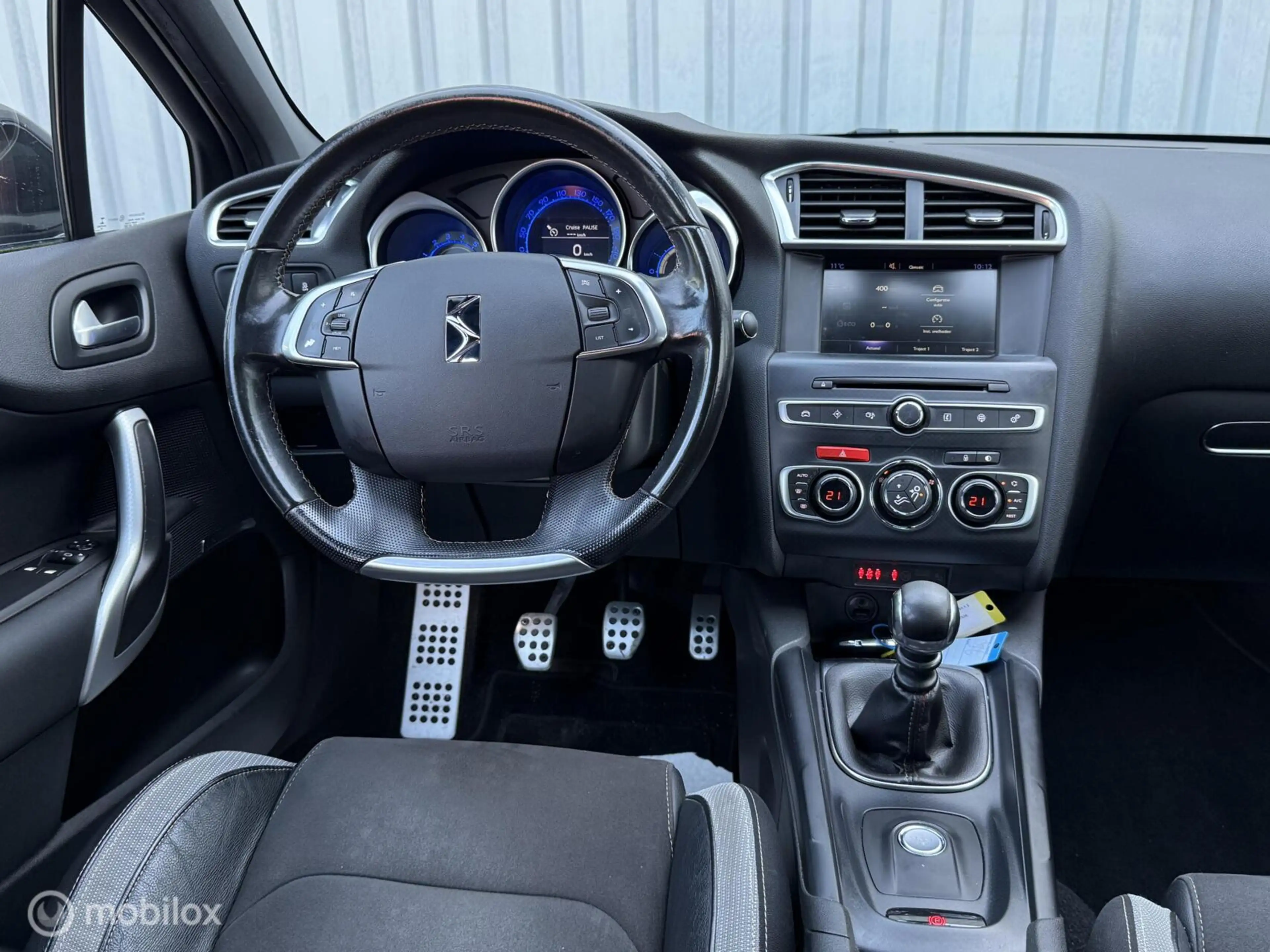 DS Automobiles DS 4 1.2 Performance Line | Alcantara | Massage | DENON — photo 24